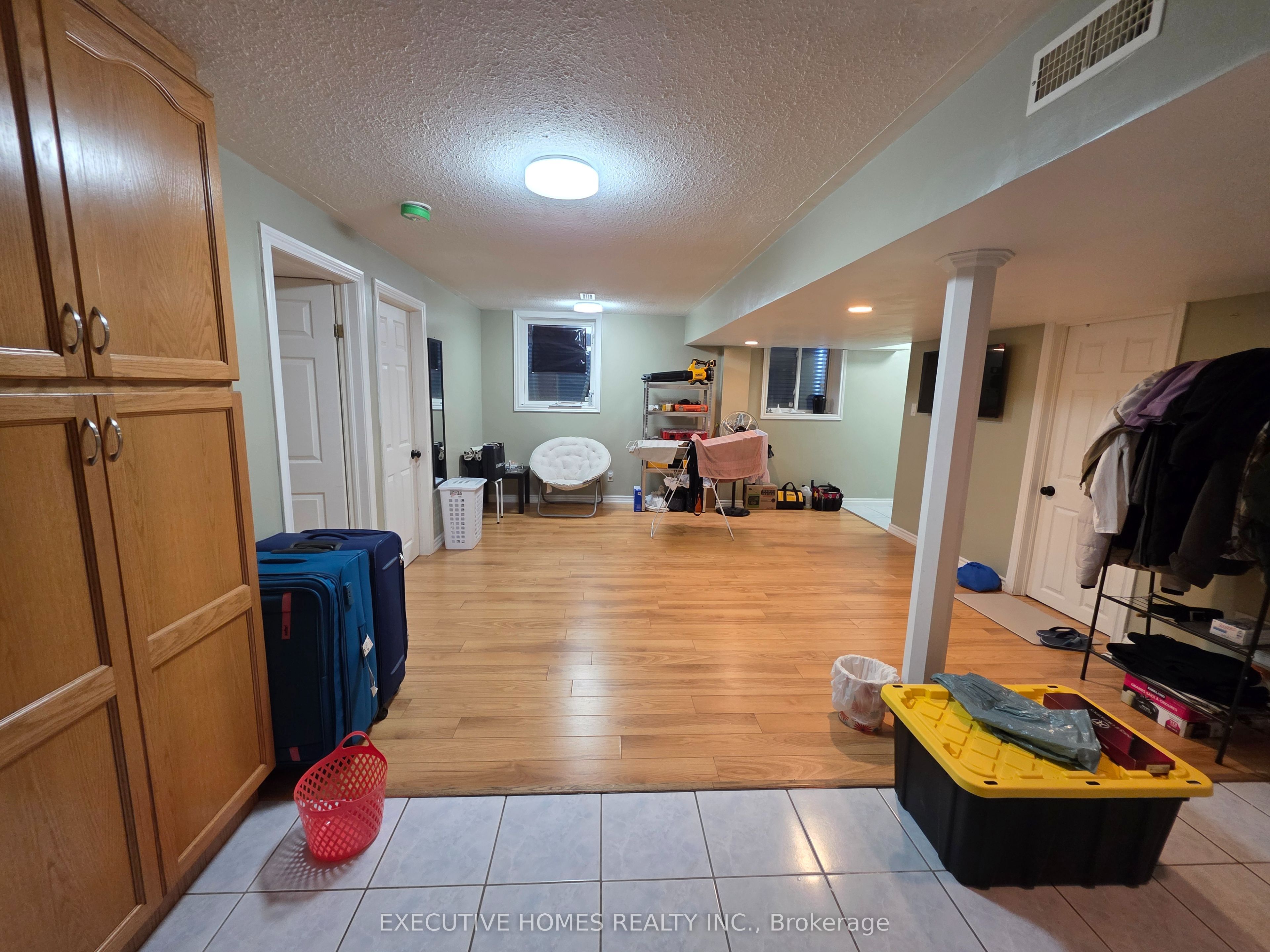 35 Claudette Gate, Hamilton, ON L9B 2S3 photo 2
