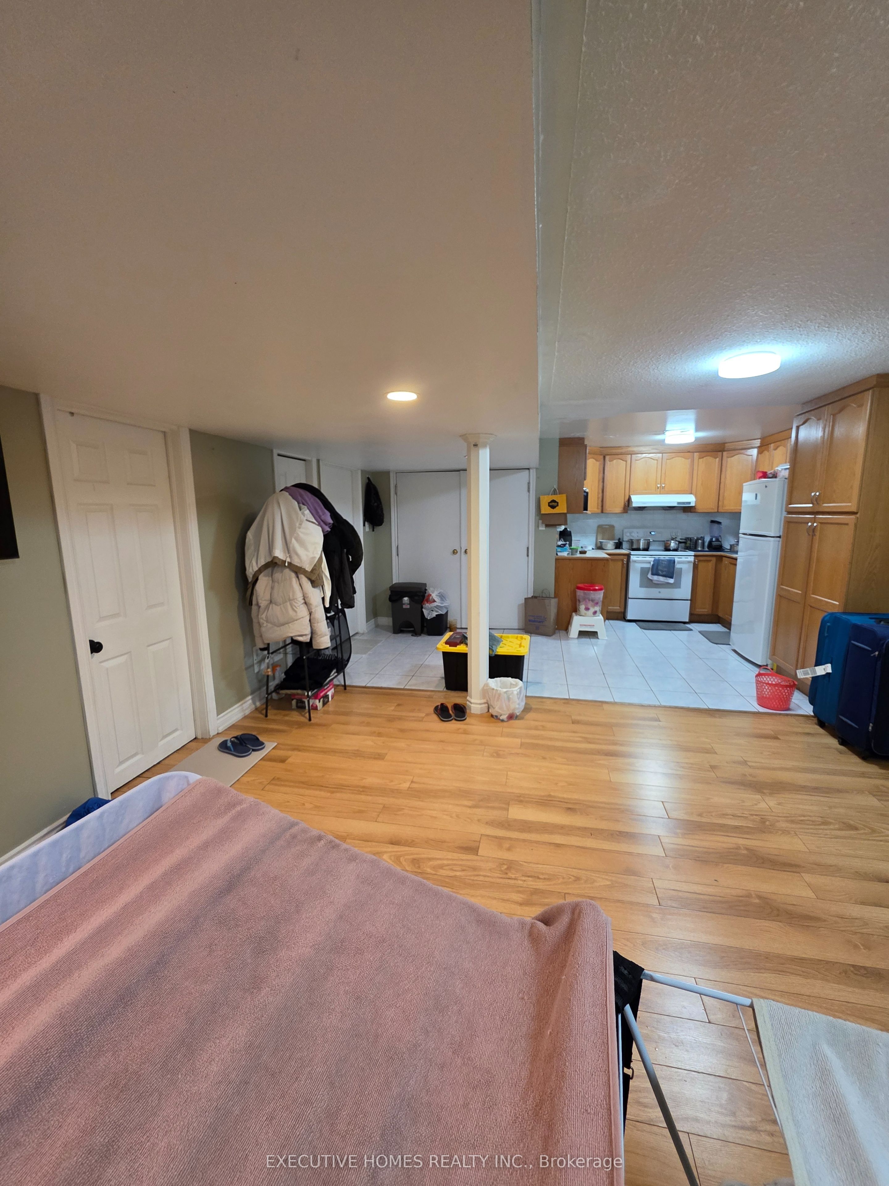35 Claudette Gate, Hamilton, ON L9B 2S3 photo 3