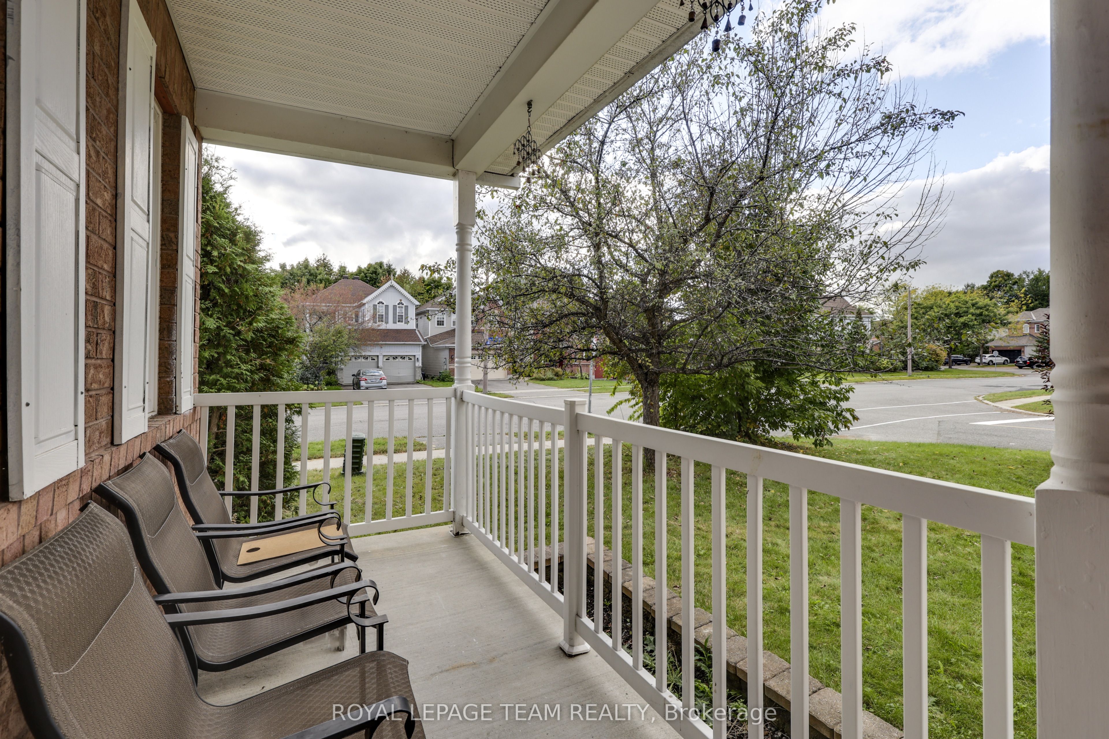 35 Norgold Crescent, Kanata, ON K2T 1J1 photo 2