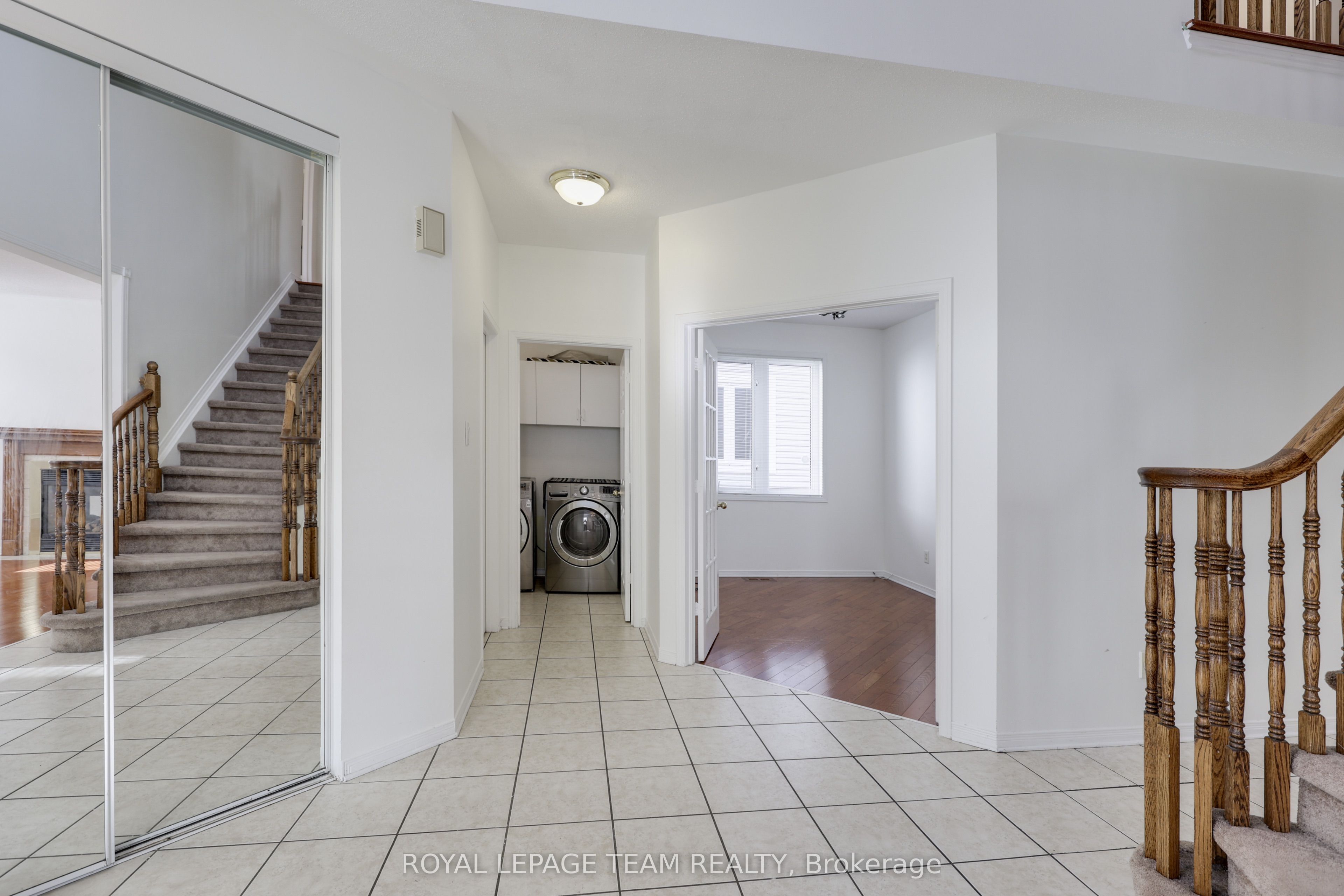 35 Norgold Crescent, Kanata, ON K2T 1J1 photo 3