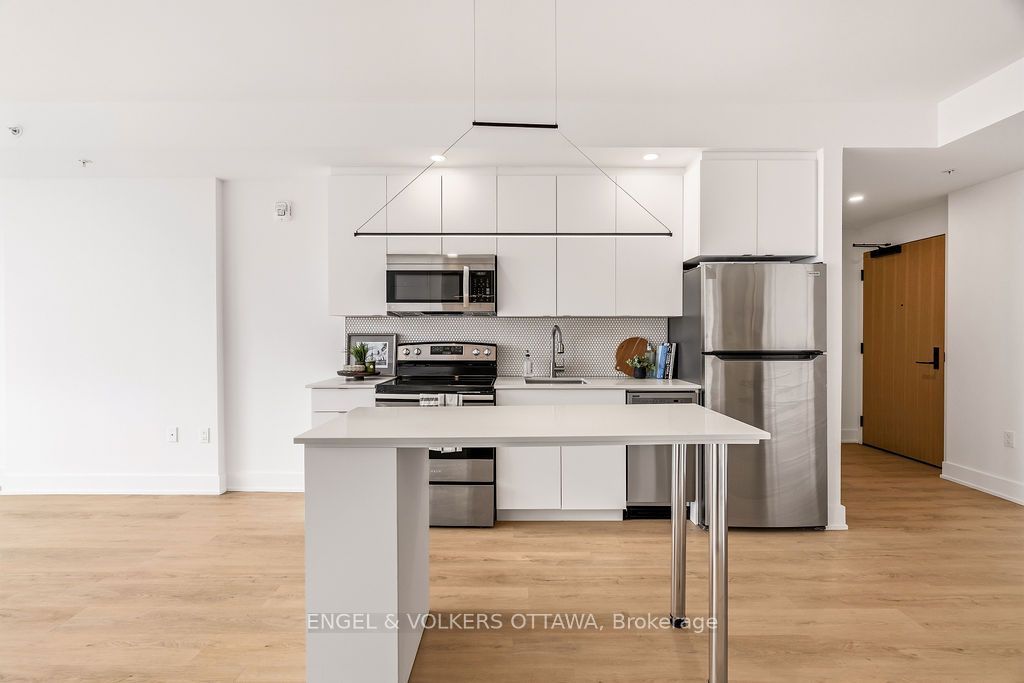 929 Richmond Road 1206, Woodroffe, ON K2B 6R1 photo 4