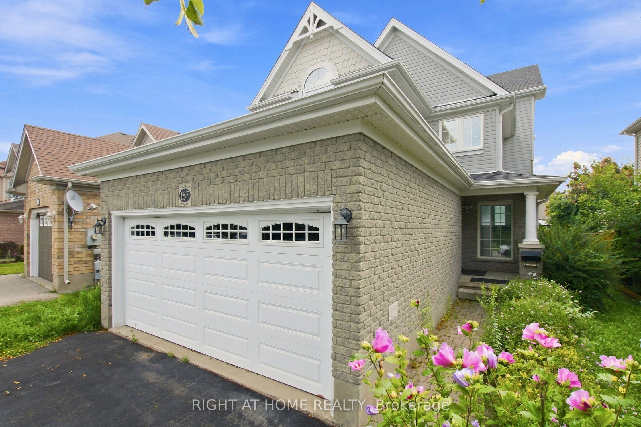 187 Clairfields Drive E, Guelph, ON N1L 1N4 photo 2