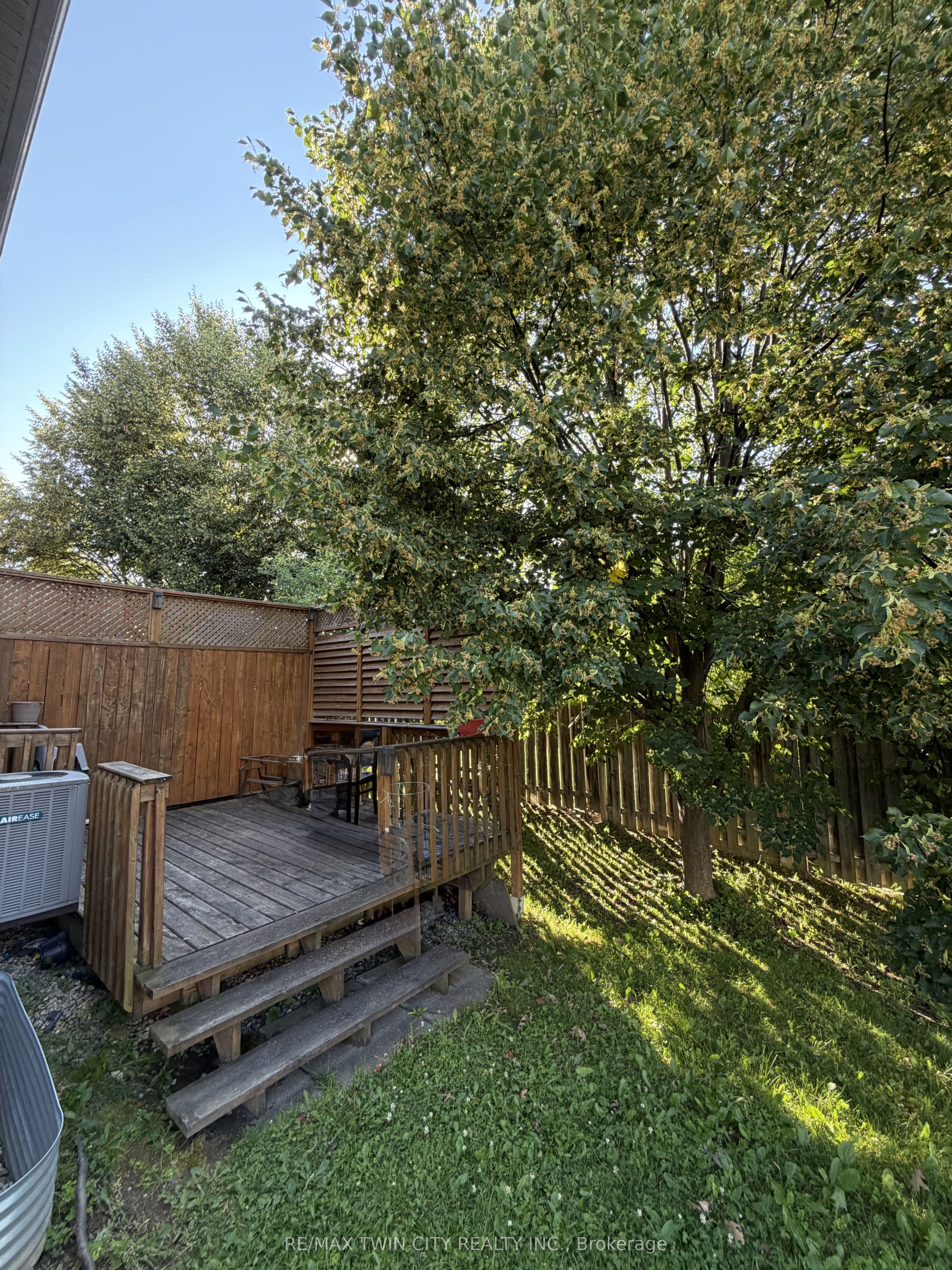 20 David Bergey Drive A8, Kitchener, ON N2E 0B1 photo 3