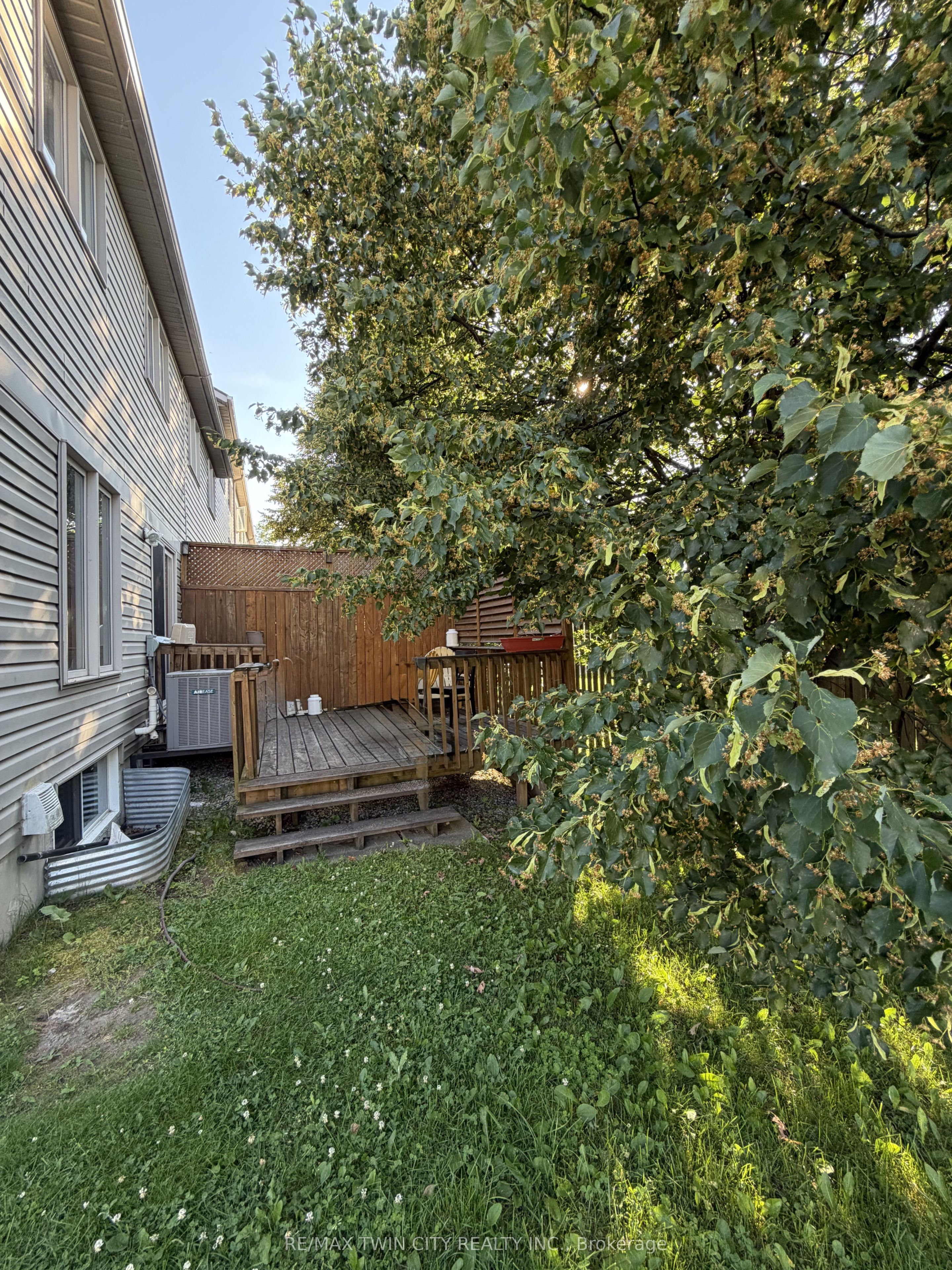 20 David Bergey Drive A8, Kitchener, ON N2E 0B1 photo 4