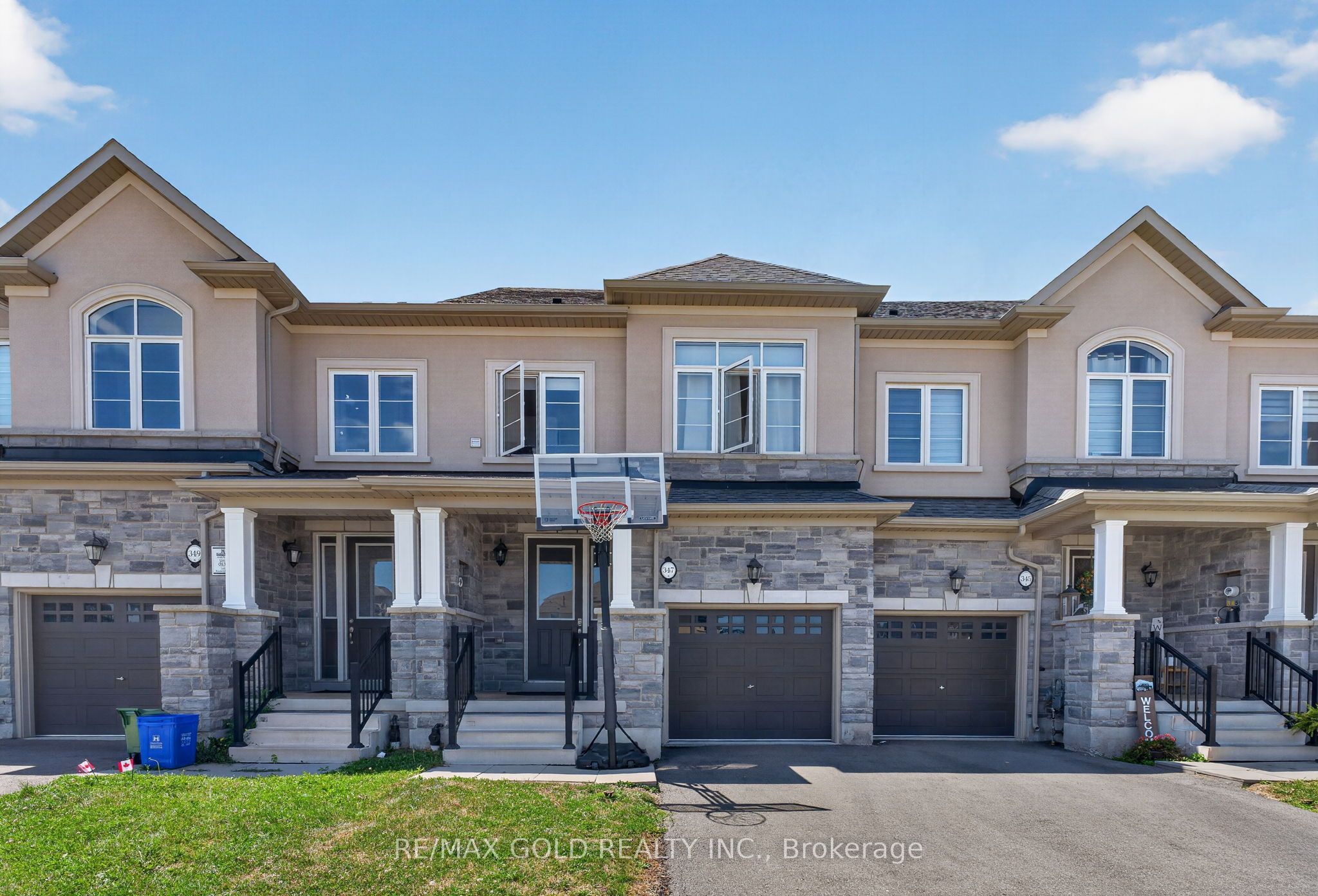 347 Raymond Road, Hamilton, ON L9K 0G8 photo 2