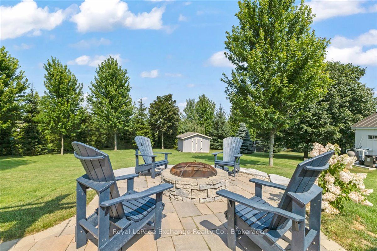 429 Mccullough Crescent, Kincardine, ON N2Z 0A8 photo 3