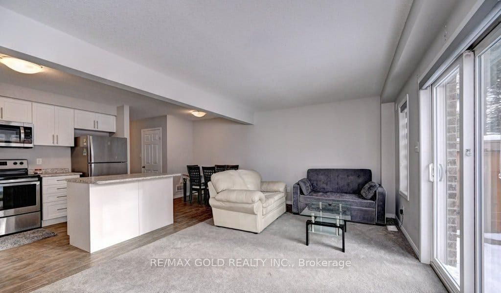 50 Pinnacle Drive 35, Kitchener, ON N2P 0H8 photo 5