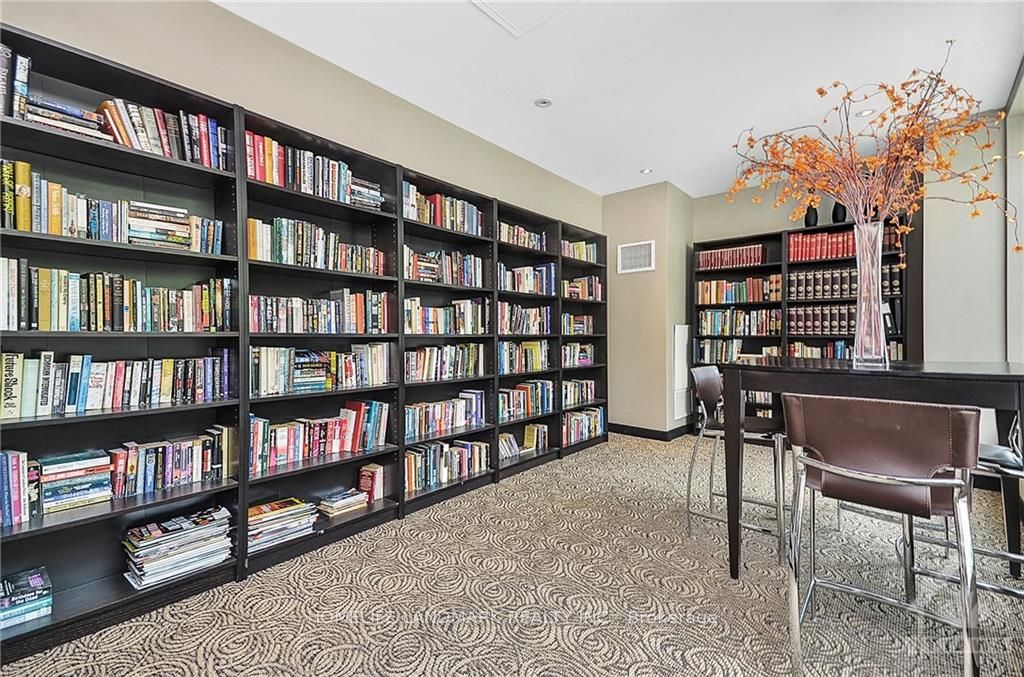 138 Somerset Street 509, Ottawa Centre, ON K2P 0A3 photo 3