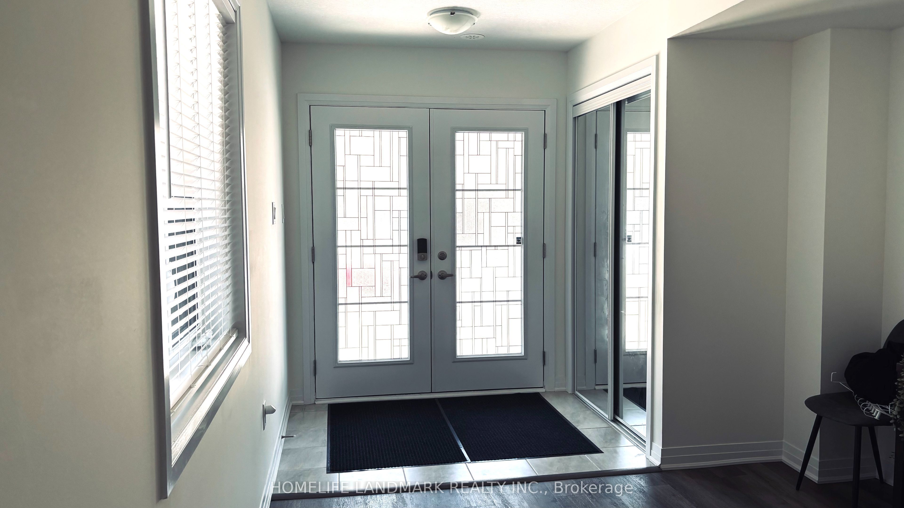 19 Pogie Drive, Welland, ON L3B 0P2 photo 2