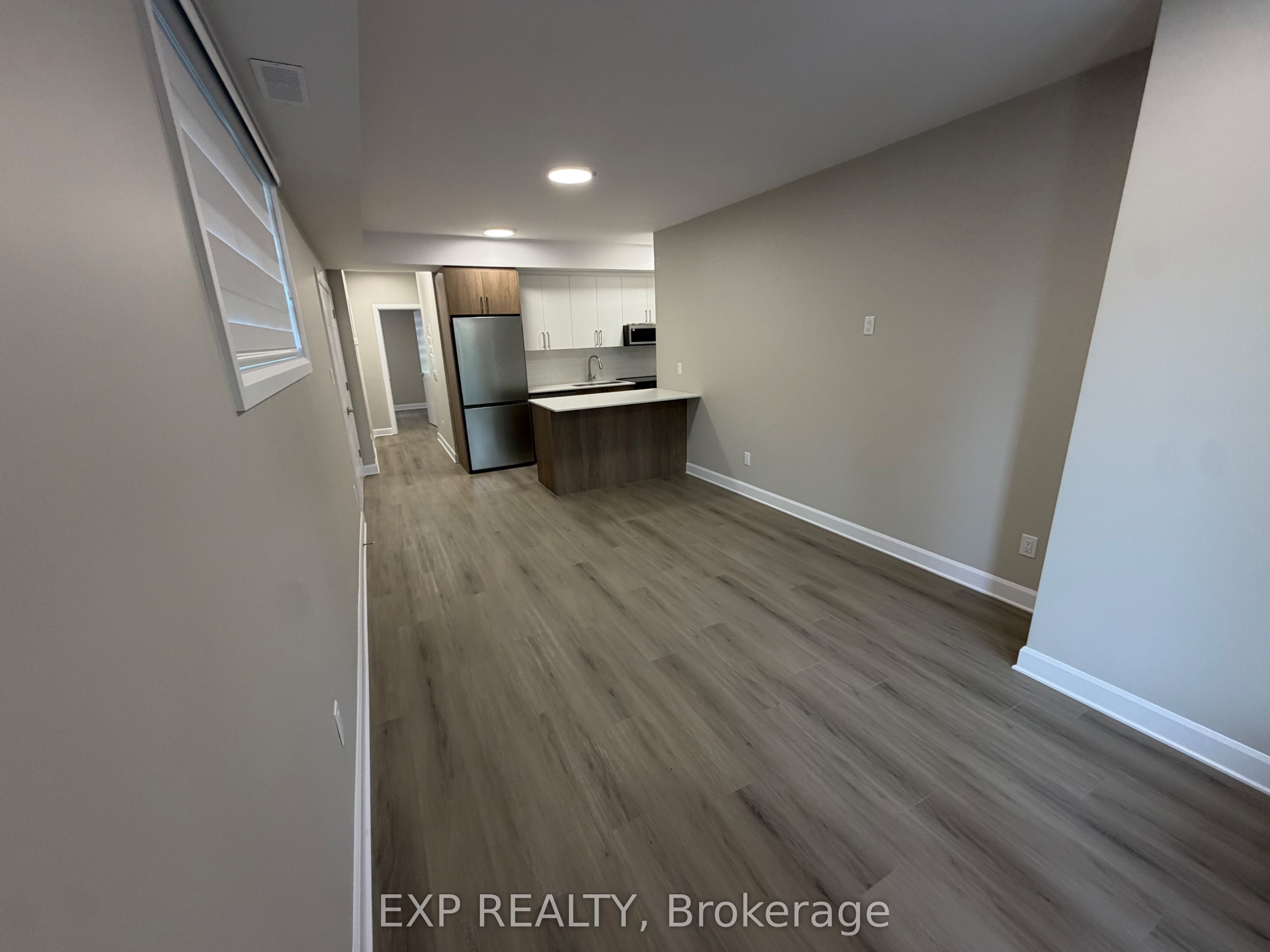 48 Queen Mary Street, Overbrook - Castleheights and Area, ON K1K 1X9 photo 2