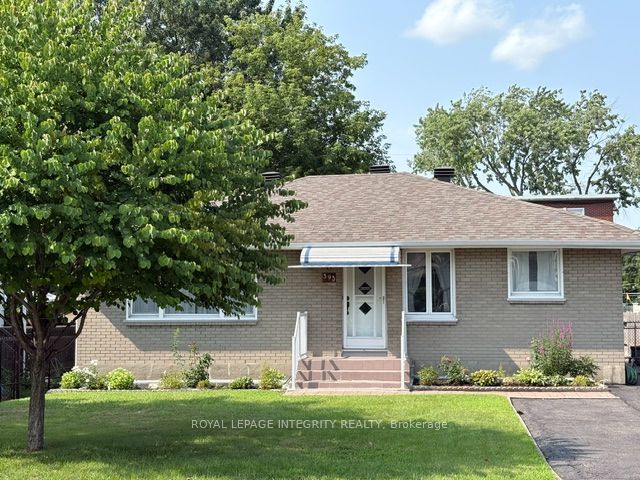393 W Spartan Avenue W, Overbrook - Castleheights and Area, ON K1K 1J6 photo 2