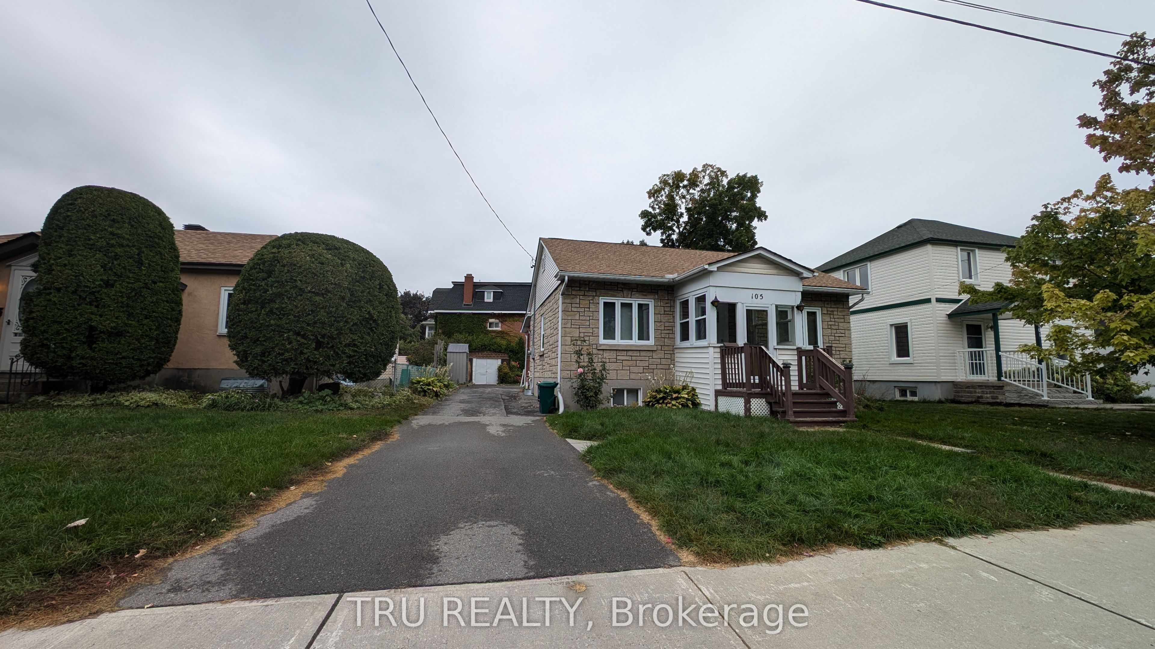 105 Mailes Avenue, Westboro - Hampton Park, ON K1Z 6V5 photo 2