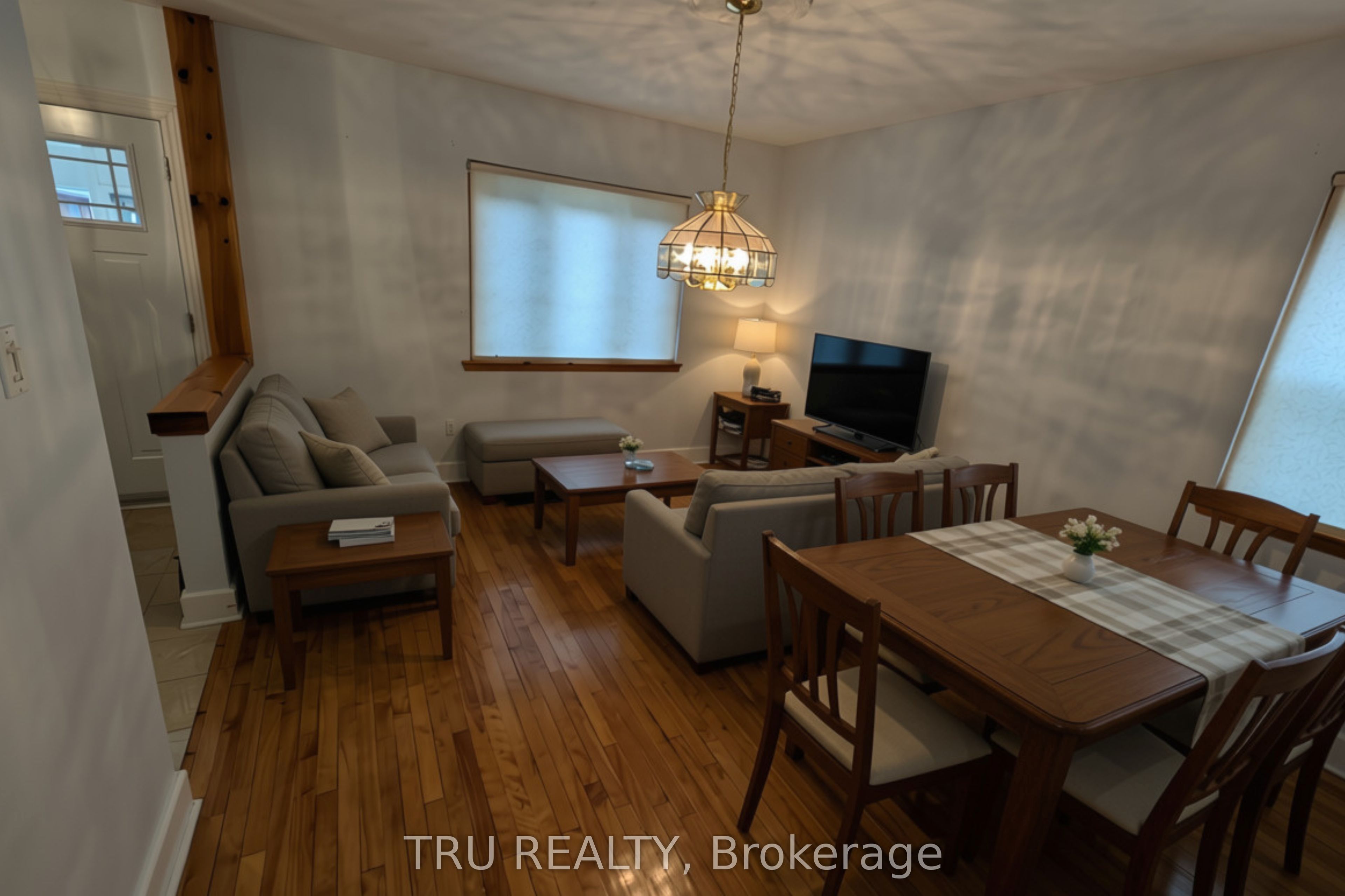 105 Mailes Avenue, Westboro - Hampton Park, ON K1Z 6V5 photo 3