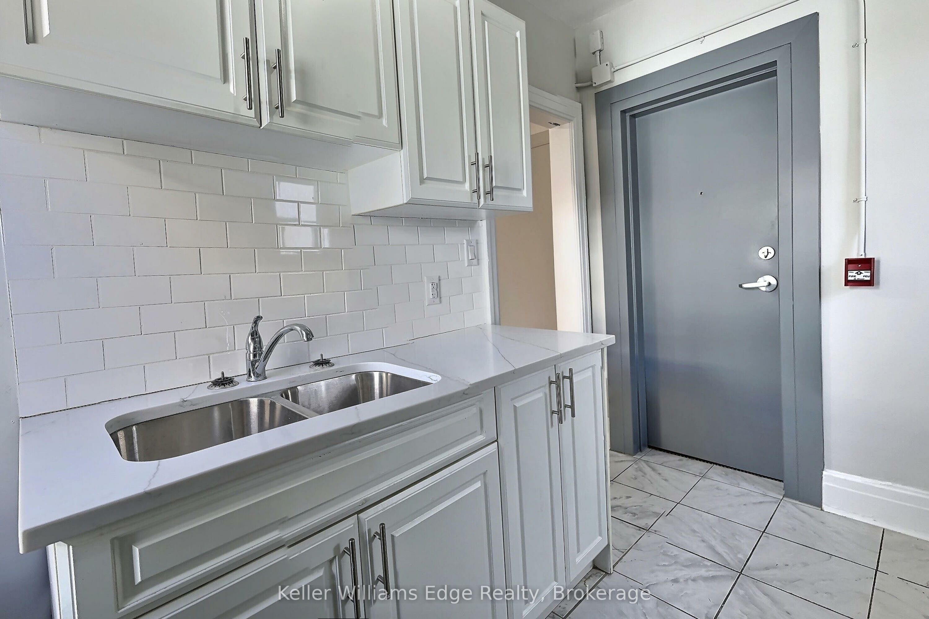8 Tisdale Street S 8, Hamilton, ON L8N 2V9 photo 4