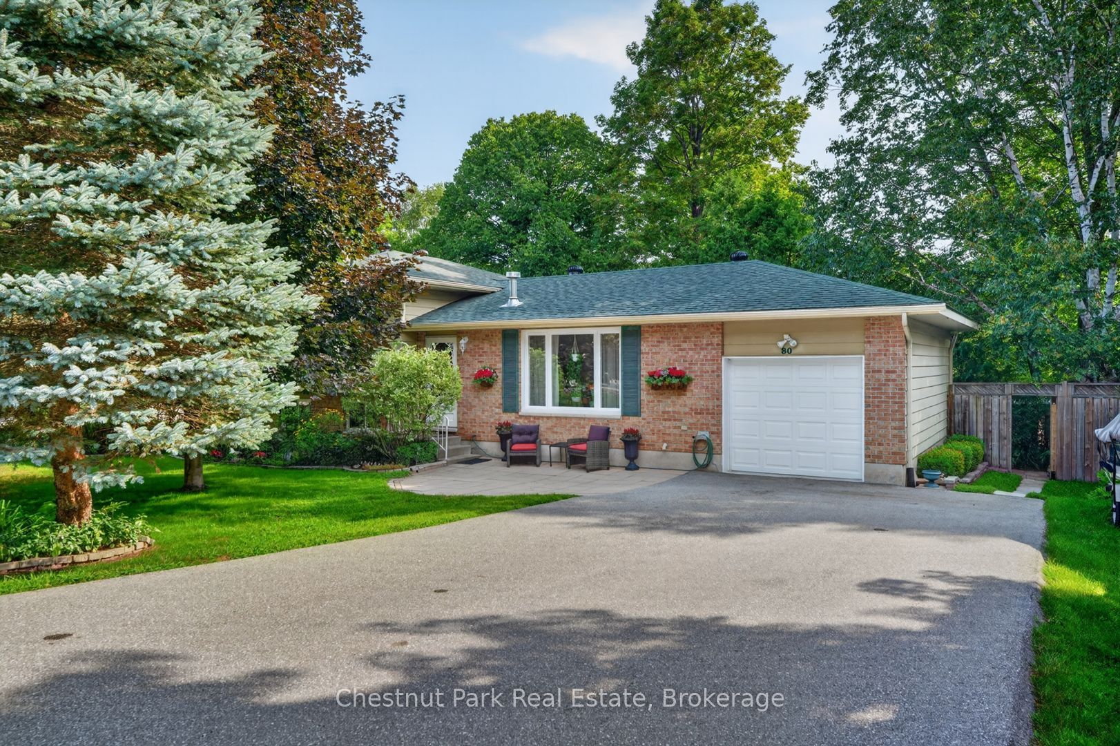 80 HUBBEL Crescent, Huntsville, ON P1H 1S6 photo 2