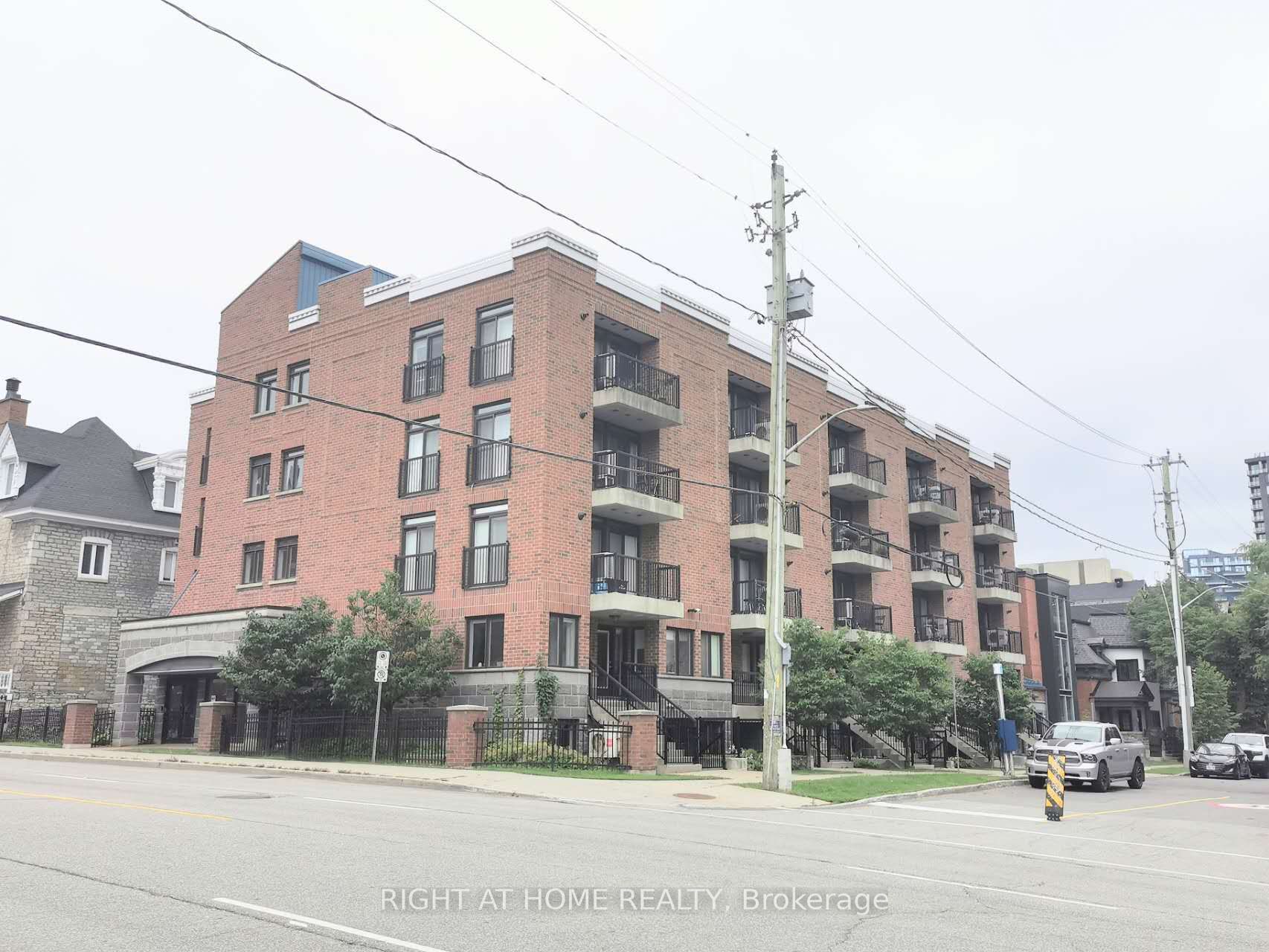 456 King Edward Avenue 407, Lower Town - Sandy Hill, ON K1N 0B4 photo 2