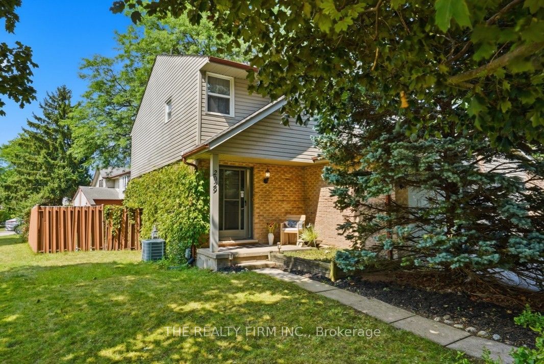 2029 Aldersbrook Road, London North, ON N6G 3N2