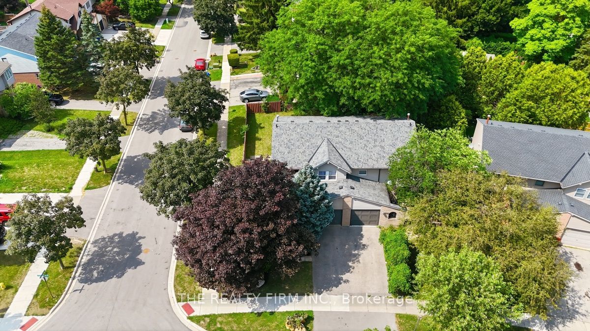 2029 Aldersbrook Road, London North, ON N6G 3N2 photo 4