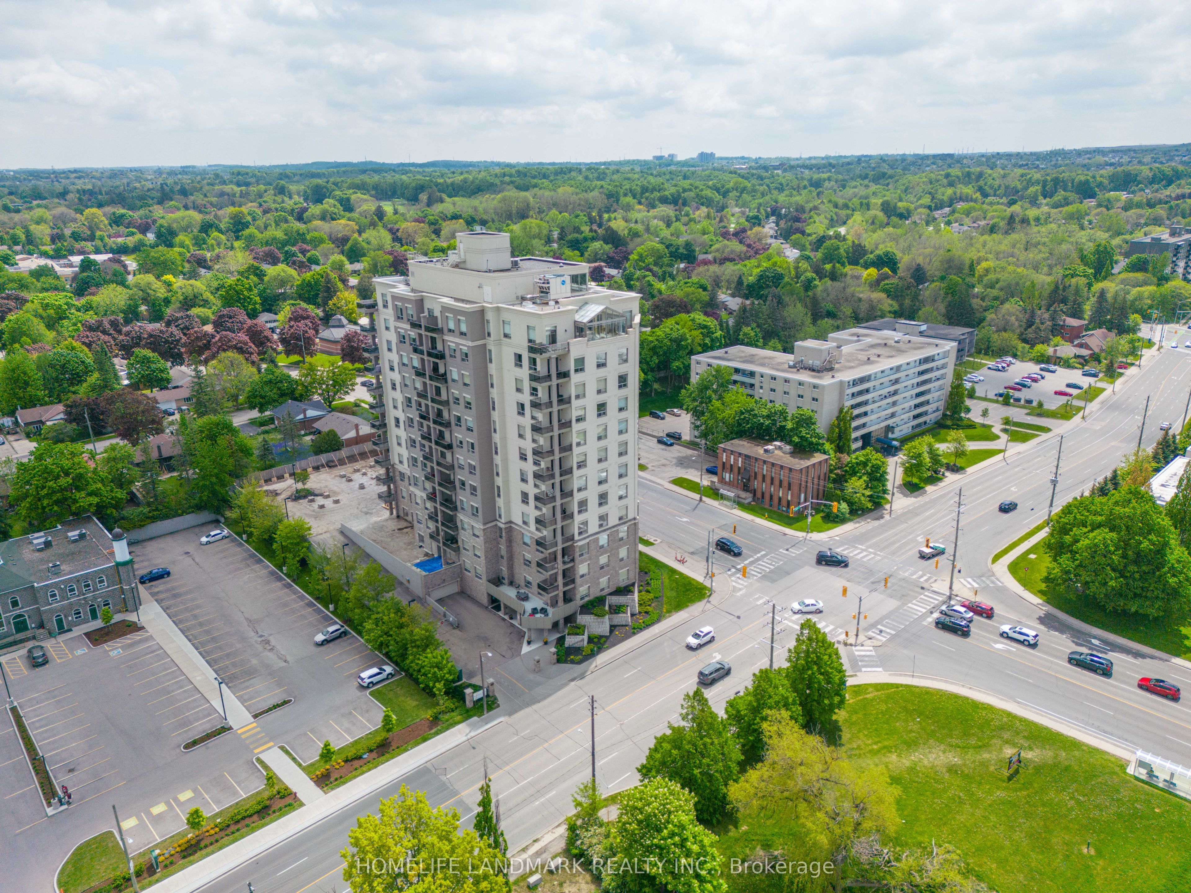 223 ERB Street W 405, Waterloo, ON N2L 0B3 photo 2