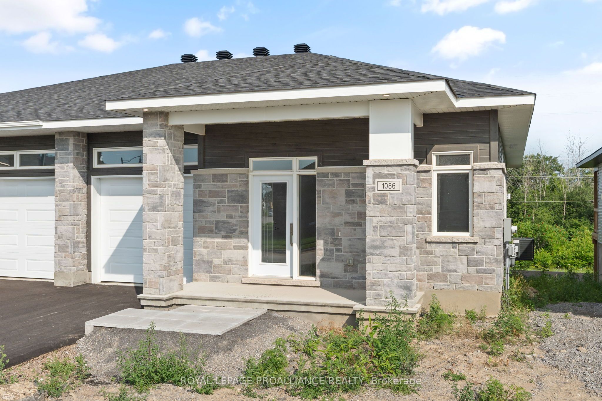 1086 Moore Street, Brockville, ON K6V 0H2