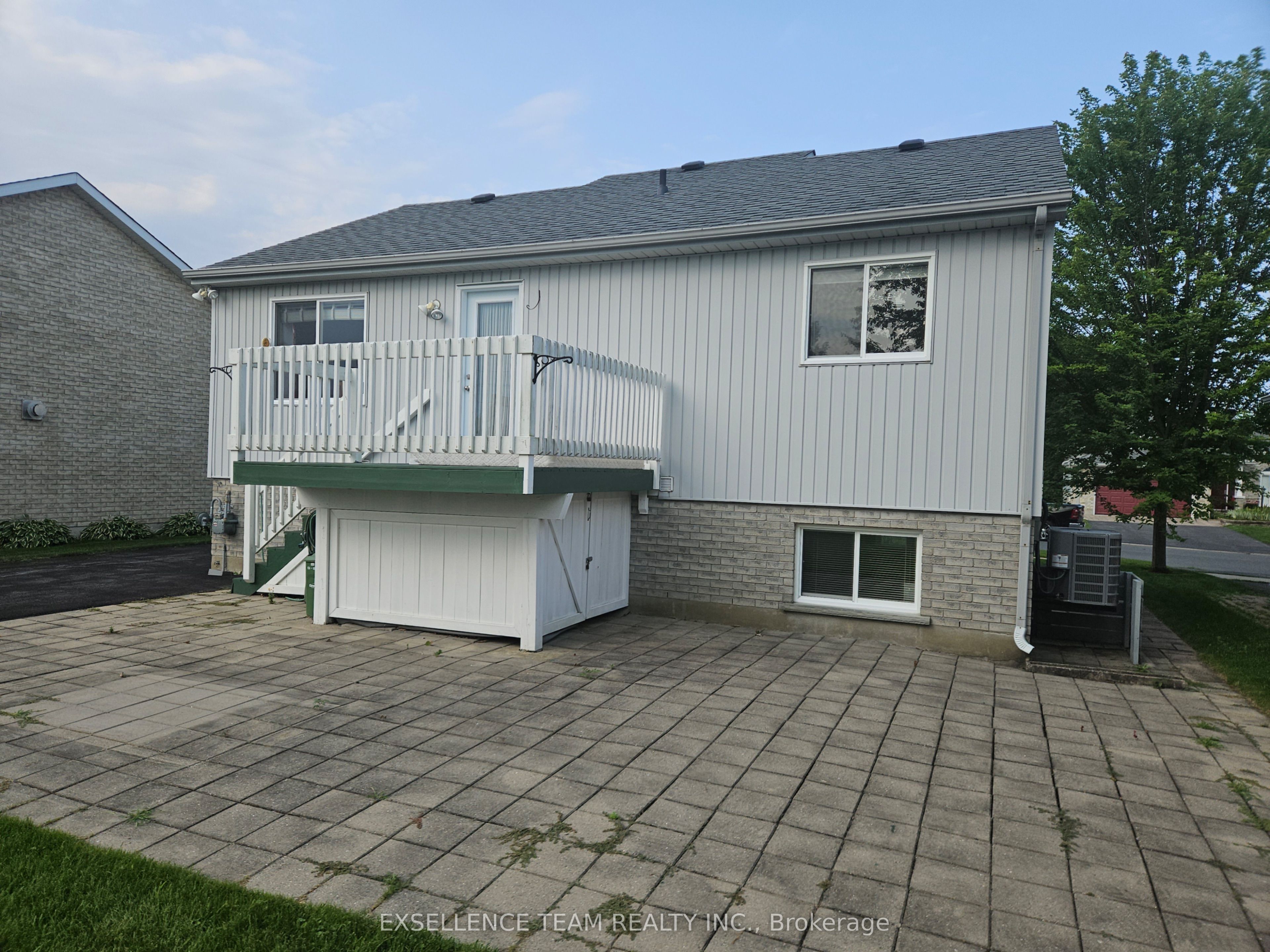 2033 Concorde Street, Cornwall, ON K6H 6M3 photo 4