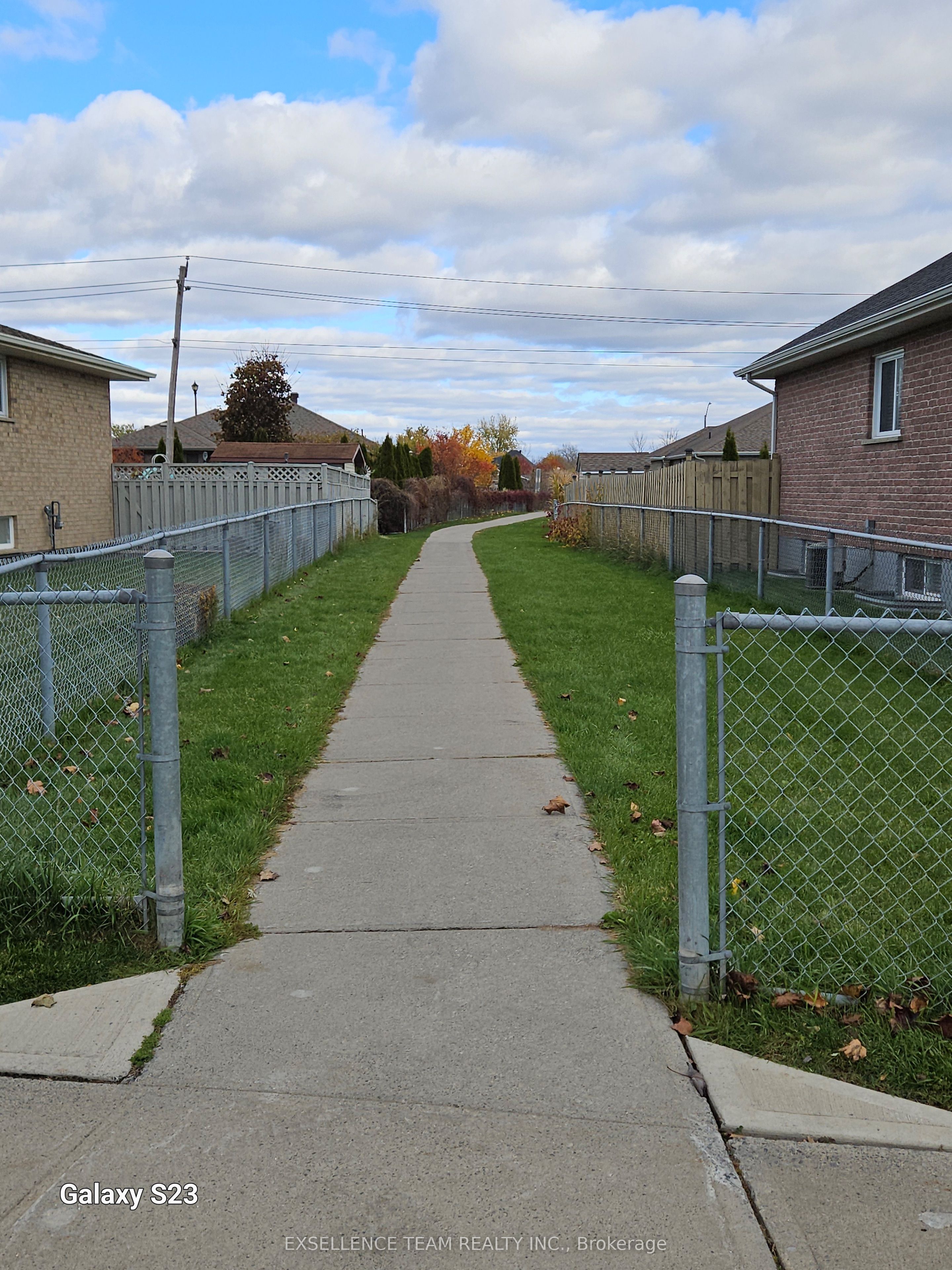2033 Concorde Street, Cornwall, ON K6H 6M3 photo 5