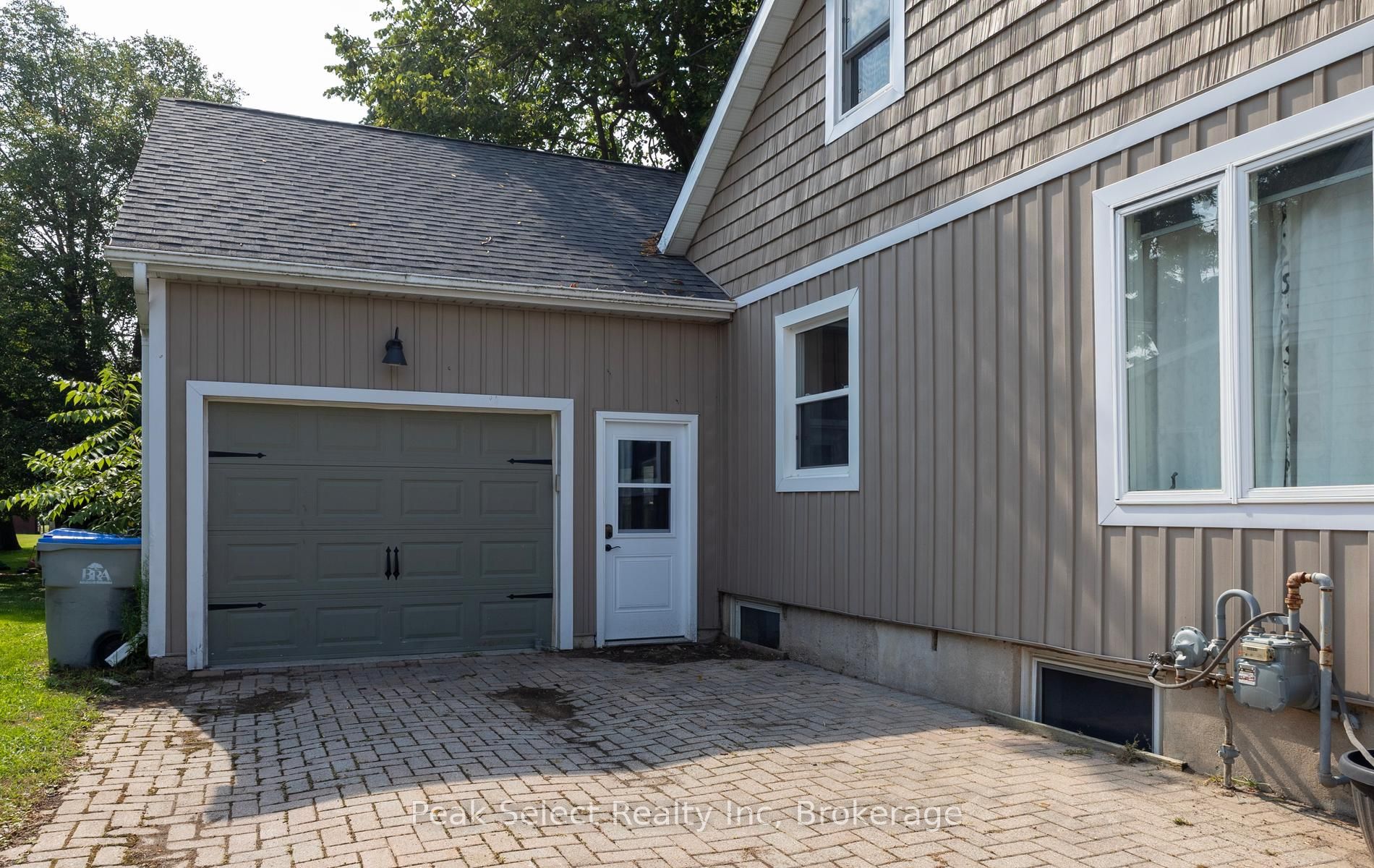 349 Edward Street, South Huron, ON N0M 1S7 photo 3
