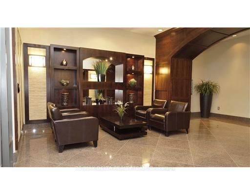 200 BESSERER Street 1213, Lower Town - Sandy Hill, ON K1N 0A7 photo 4