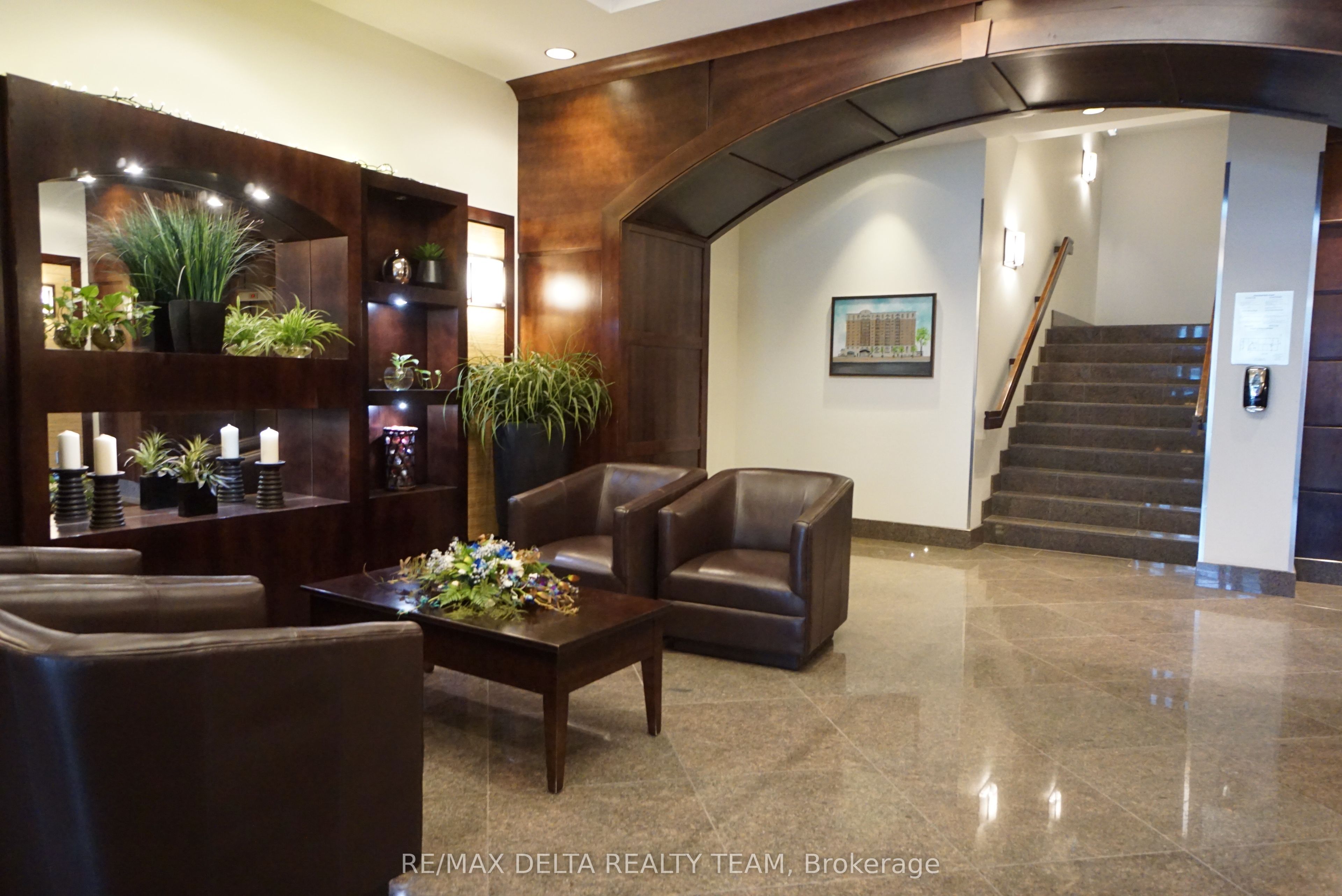 200 BESSERER Street 1213, Lower Town - Sandy Hill, ON K1N 0A7 photo 5