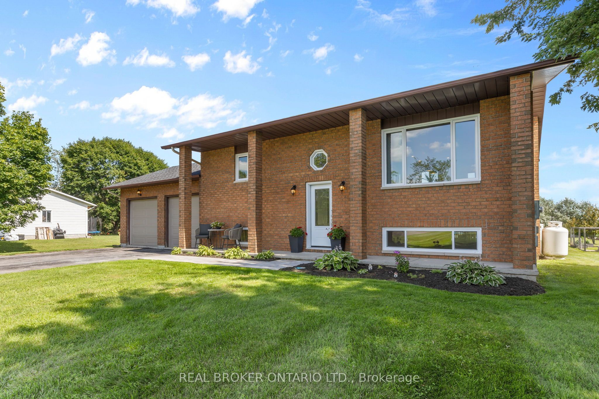 2341 9th Line Road, Beckwith, ON K7C 3P2 photo 2