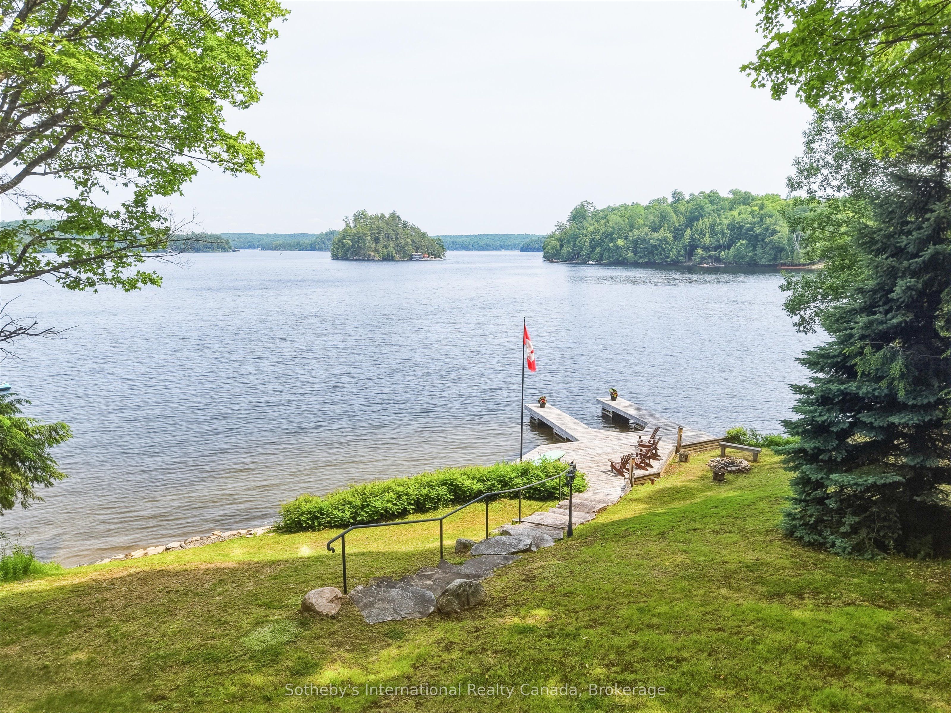 1054 Hilltop Crescent, Lake of Bays, ON P0A 1H0 photo 4