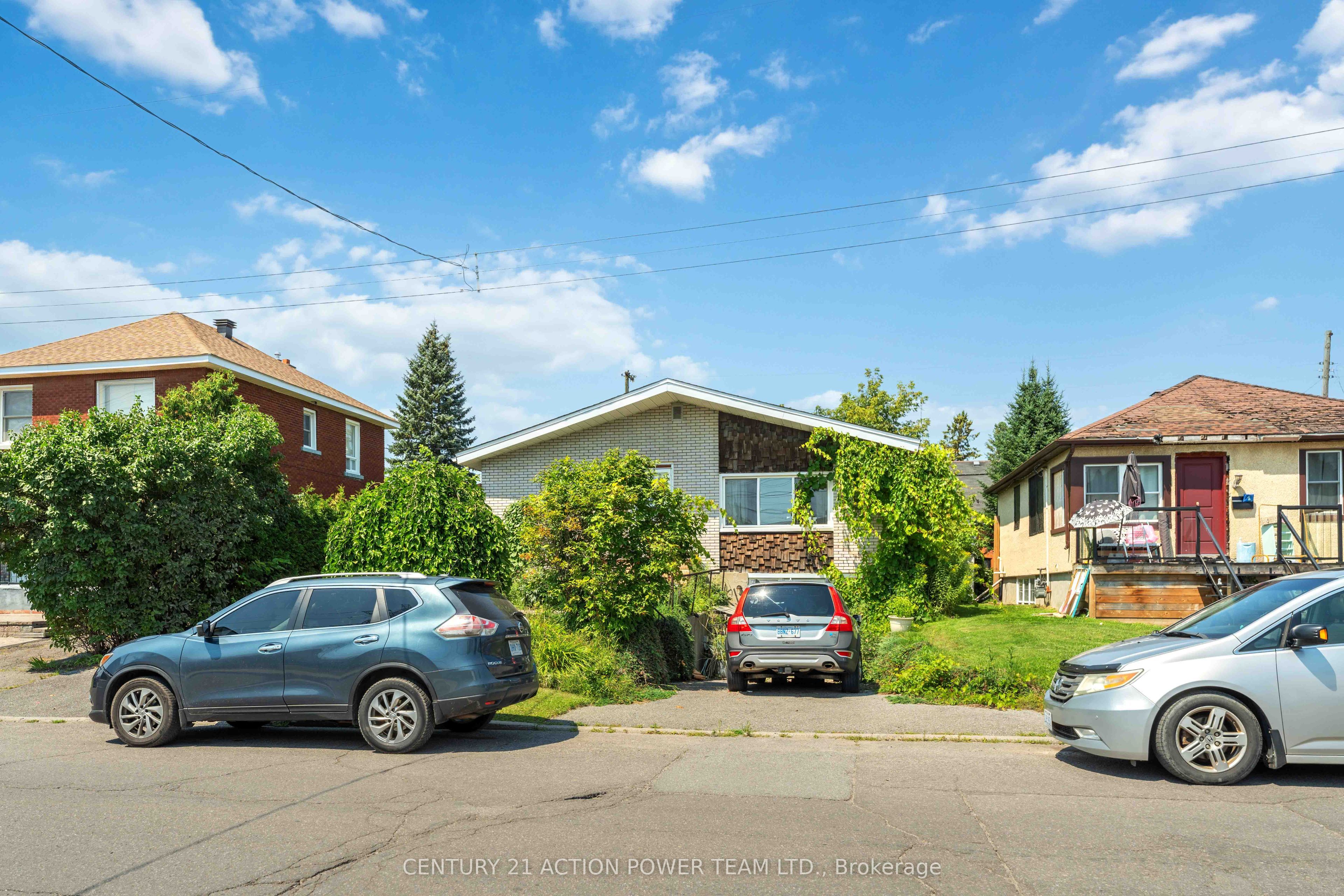 1221 Kitchener Avenue W, Hunt Club - South Keys and Area, ON K1V 6W4 photo 2