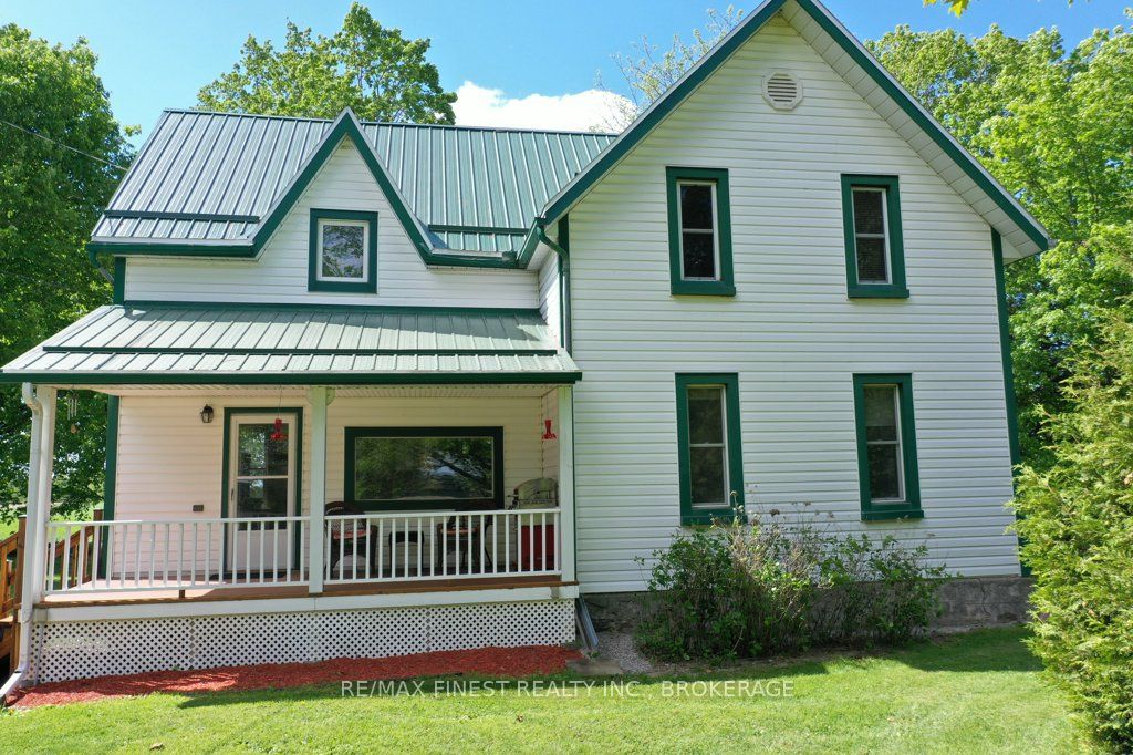 697 Warburton Road, Front of Leeds & Seeleys Bay, ON K0E 1L0