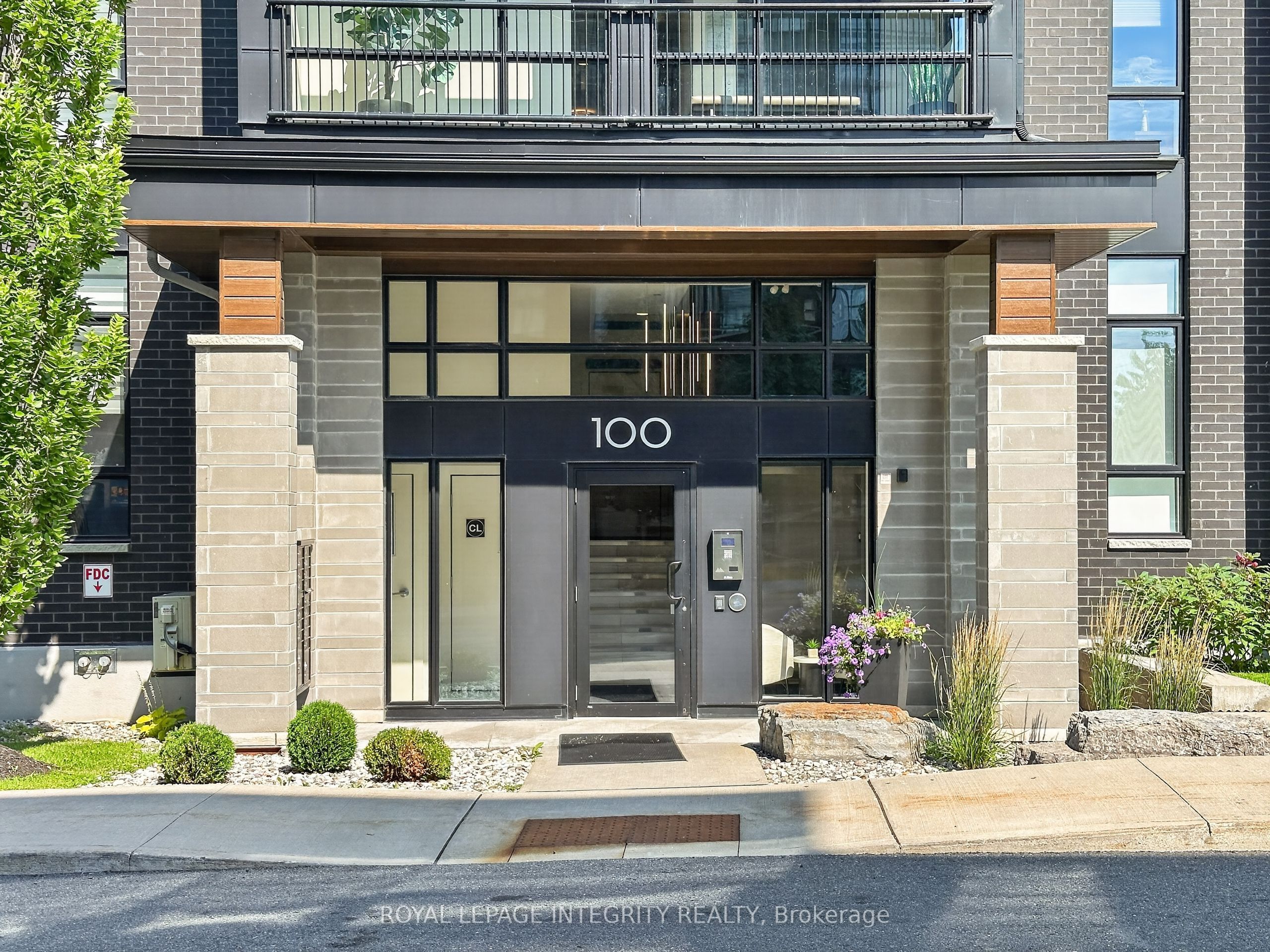100 Cortile Private 303, Blossom Park - Airport and Area, ON K1V 2S8 photo 3