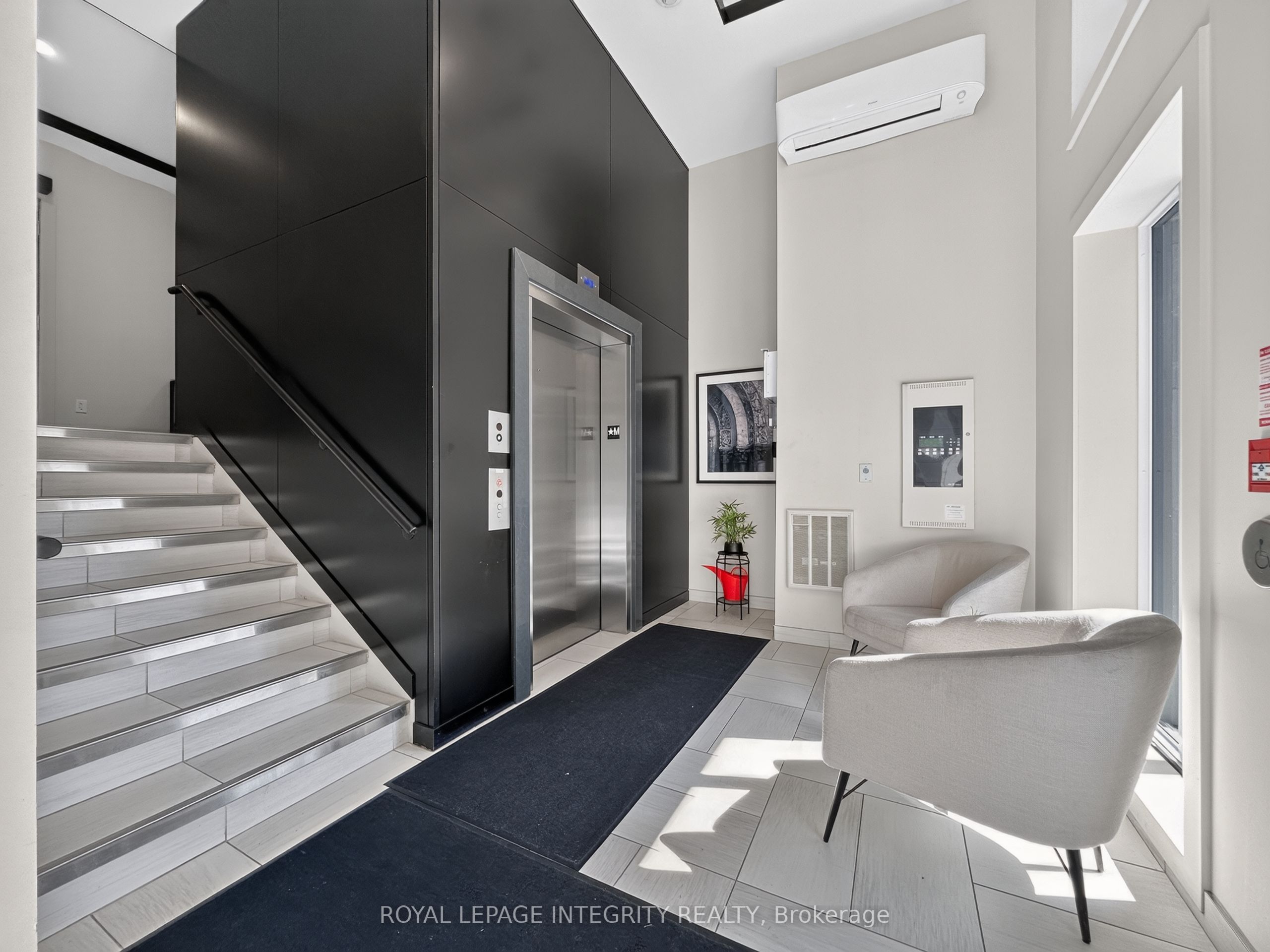 100 Cortile Private 303, Blossom Park - Airport and Area, ON K1V 2S8 photo 4