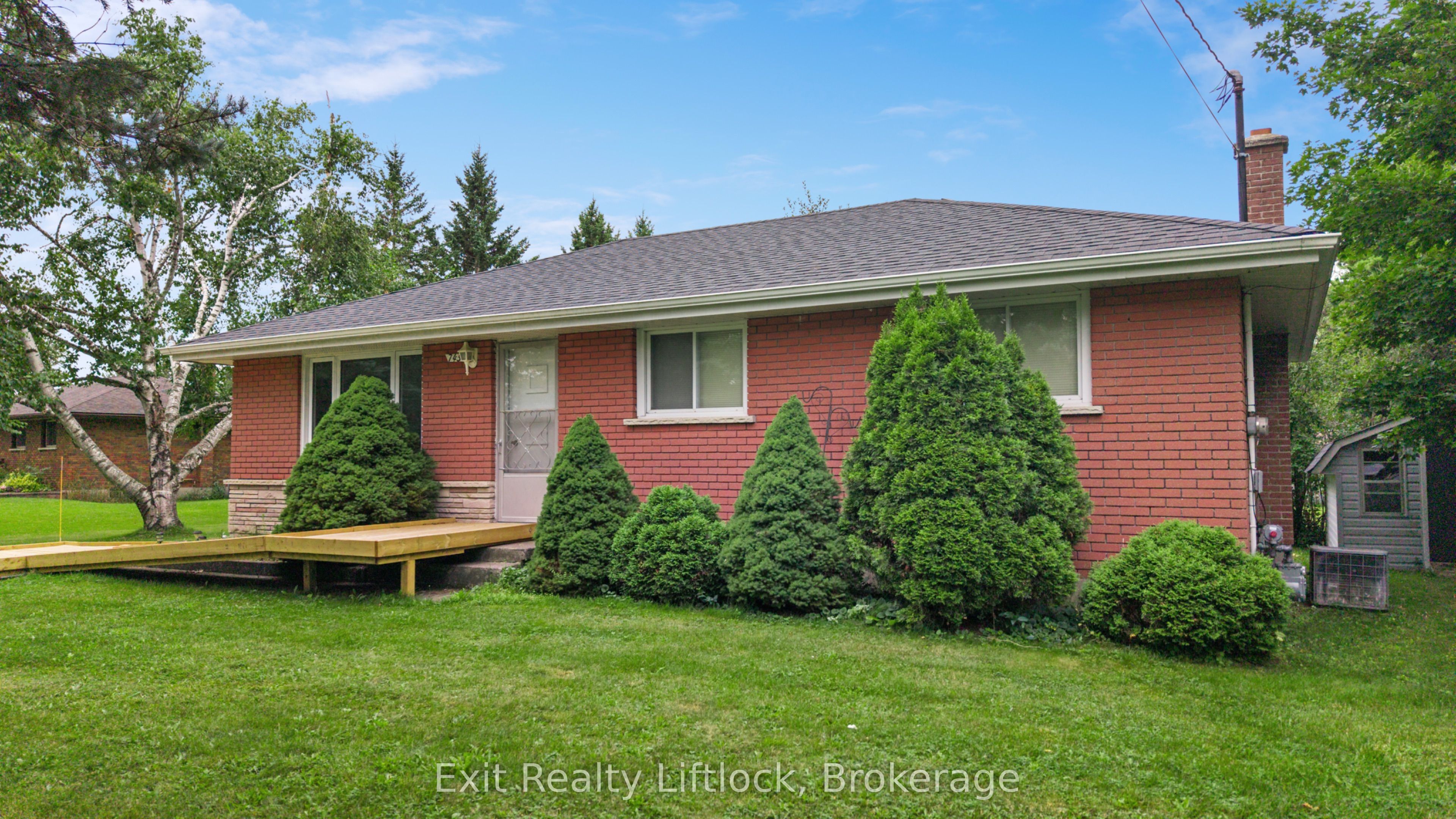 745 Baltic Drive, Selwyn, ON K9L 1L8 photo 3