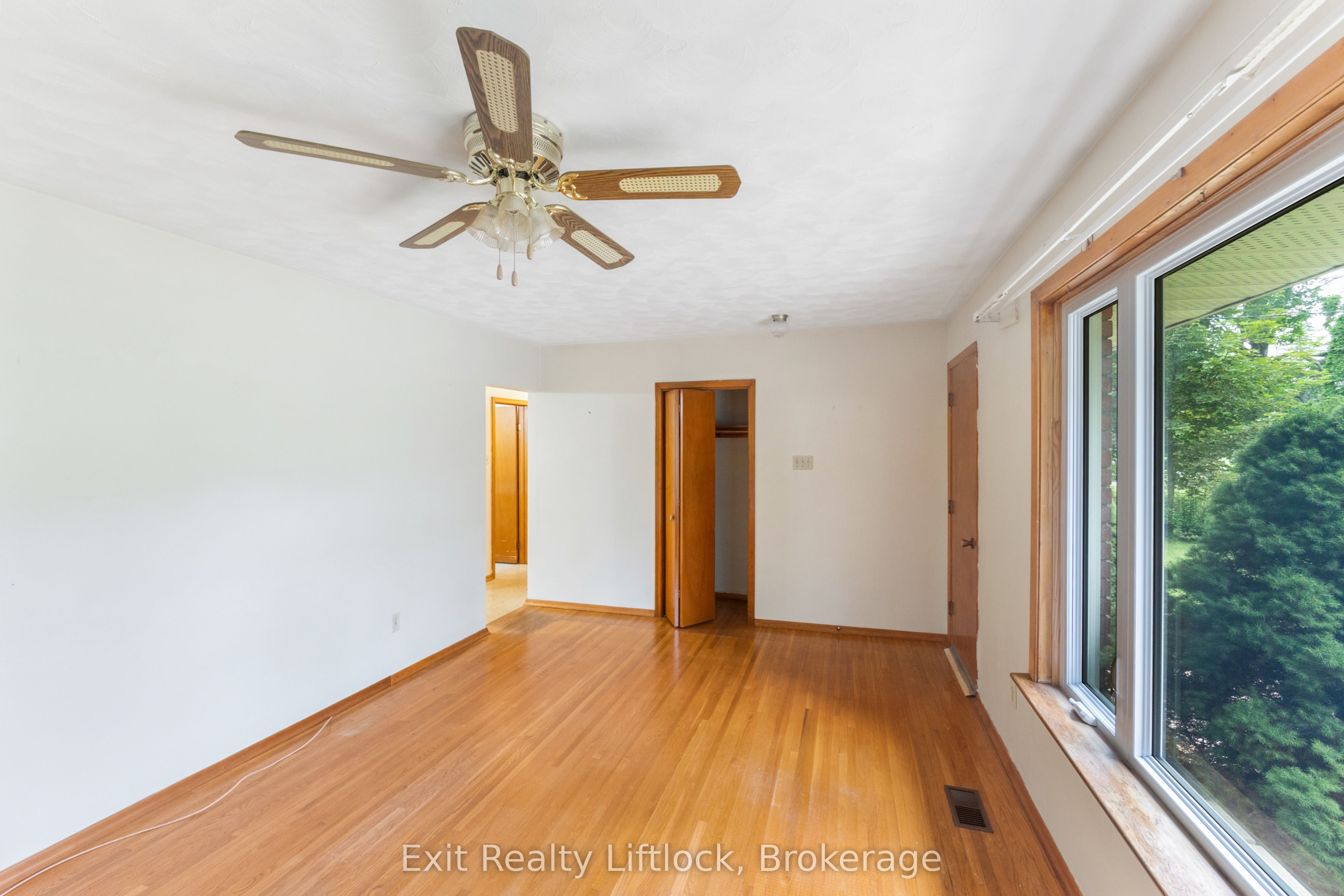 745 Baltic Drive, Selwyn, ON K9L 1L8 photo 5