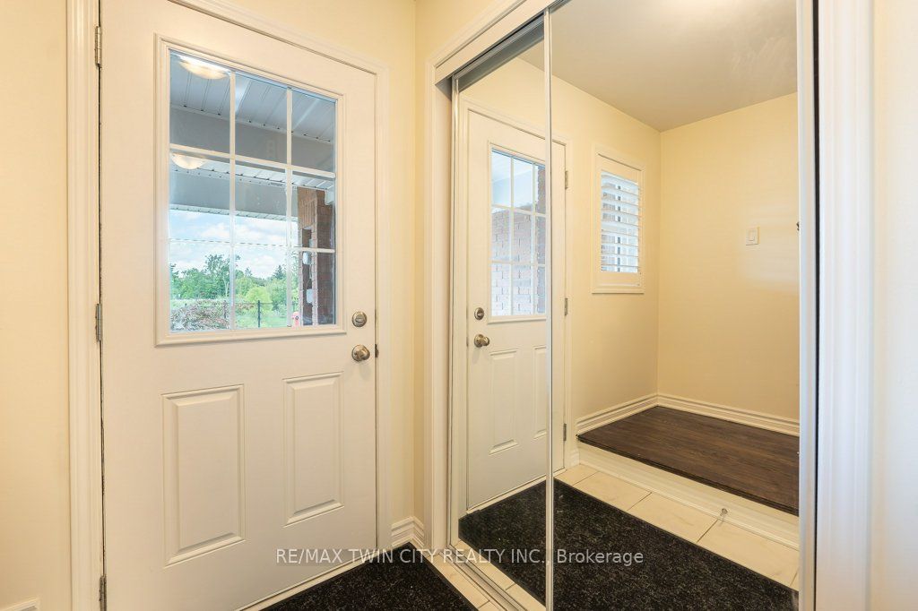 455 Guelph Avenue 20, Cambridge, ON N3C 0H2 photo 5