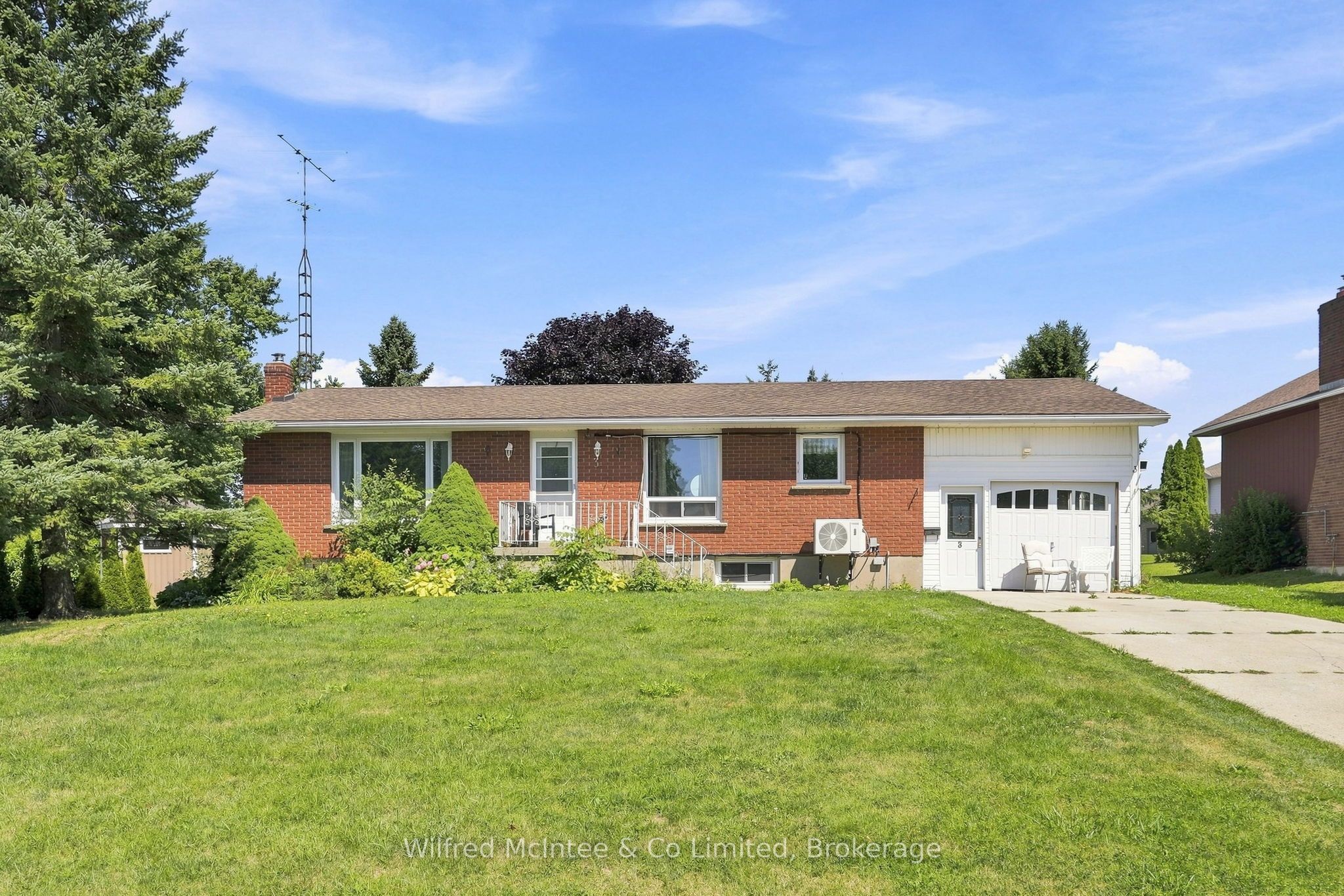 3 Bradley Street, Arran-Elderslie, ON N0G 1L0