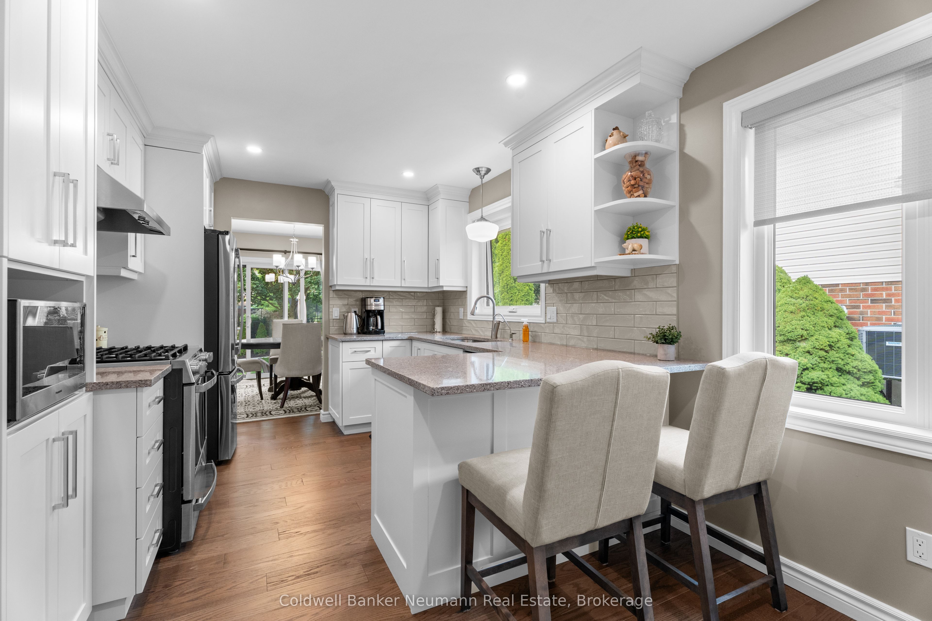 28 Keating Drive, Centre Wellington, ON N0B 1S0 photo 2