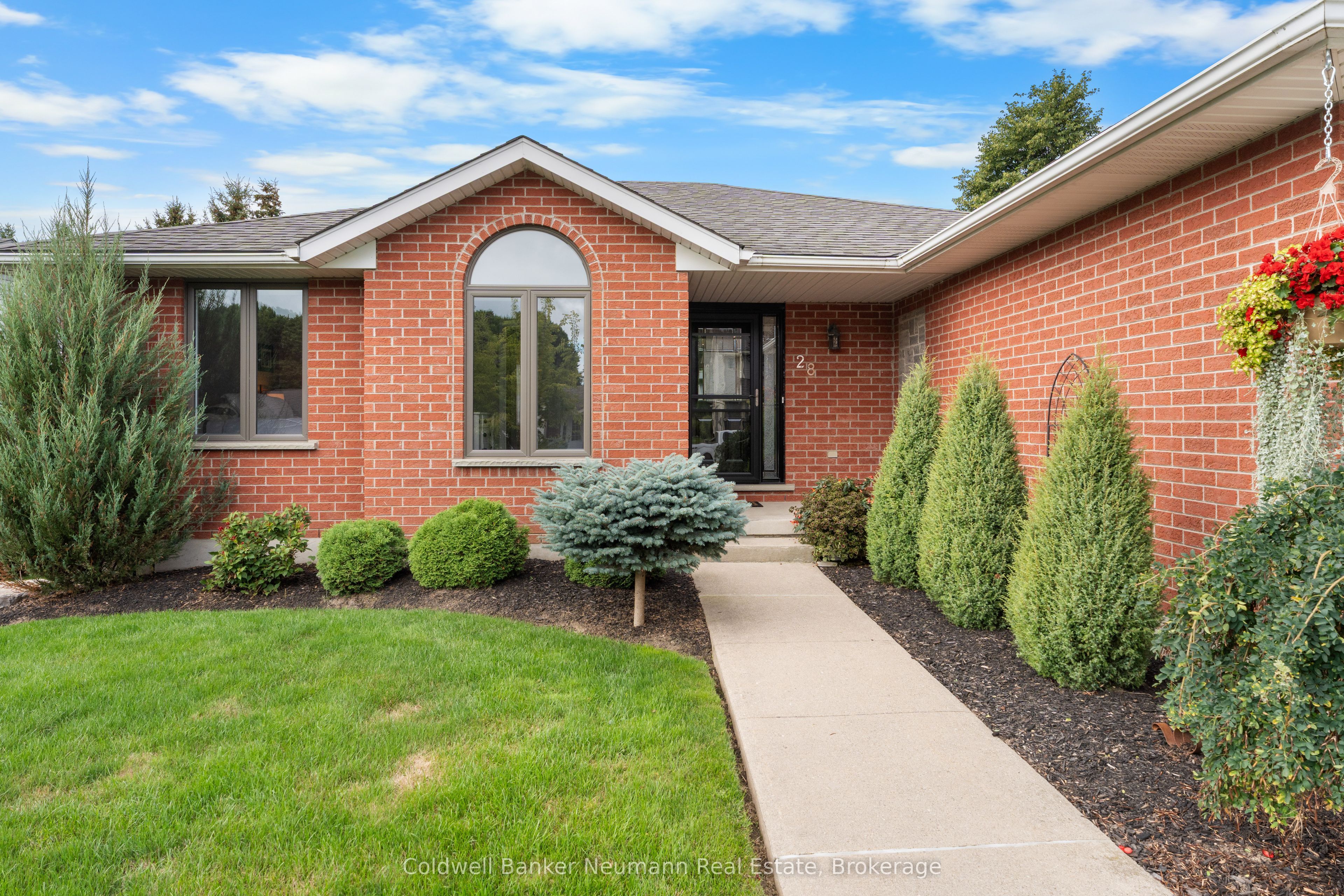 28 Keating Drive, Centre Wellington, ON N0B 1S0 photo 4