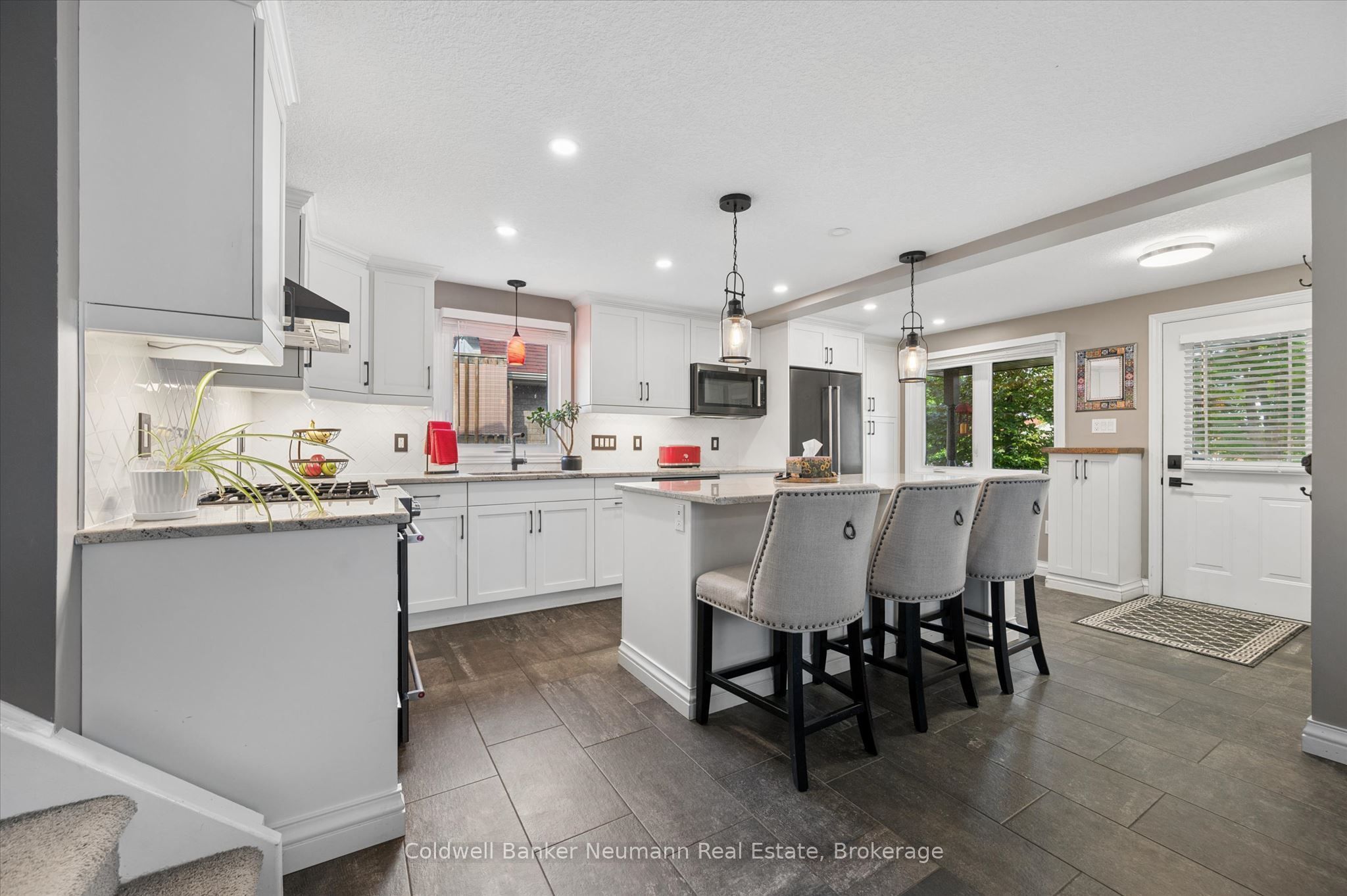 81 Candlewood Drive, Guelph, ON N1K 1T7 photo 4