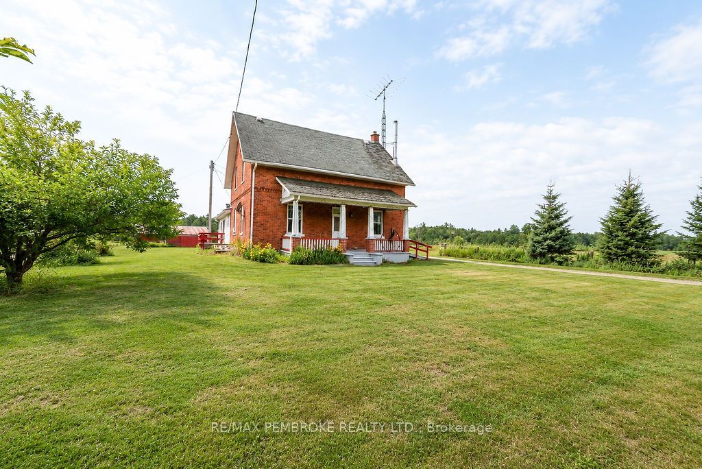 601 Silver Lake Road, Bonnechere Valley, ON K0J 1T0