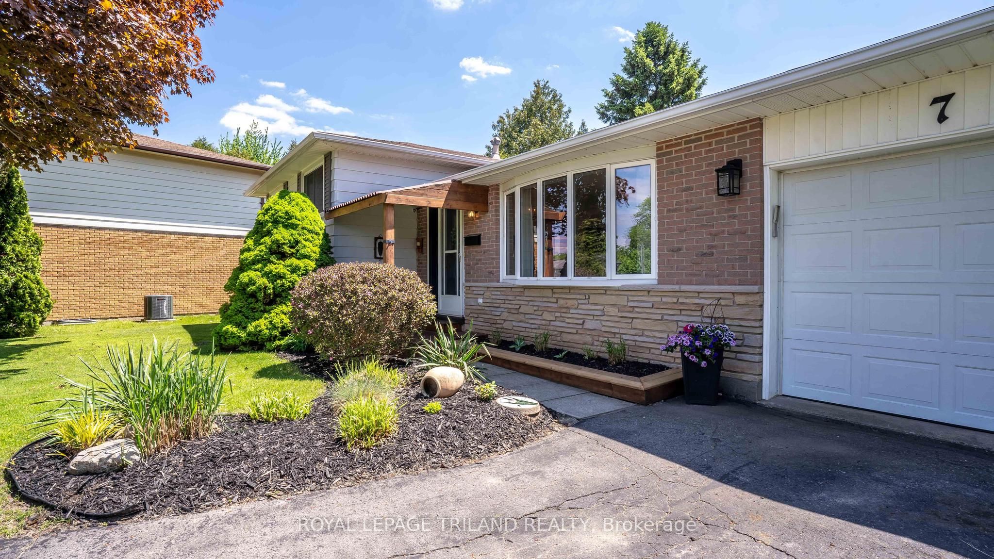 7 STIRLING Crescent, St. Thomas, ON N5P 3R4 photo 3