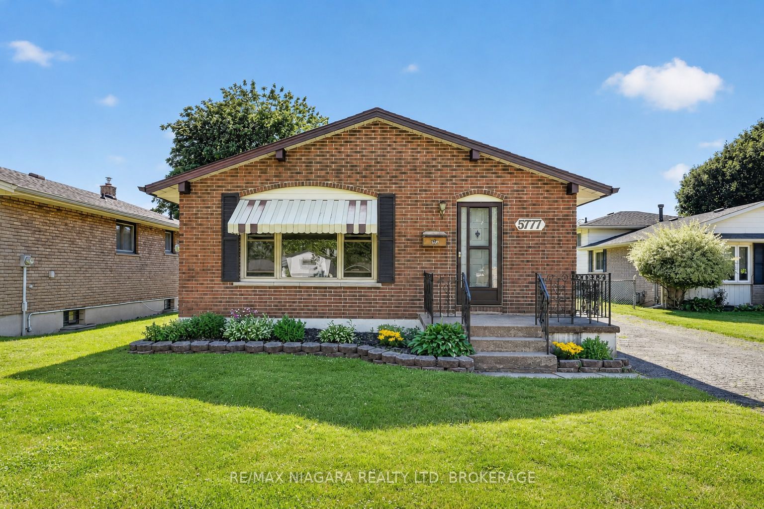 5777 Sunnylea Crescent, Niagara Falls, ON L2G 2S1
