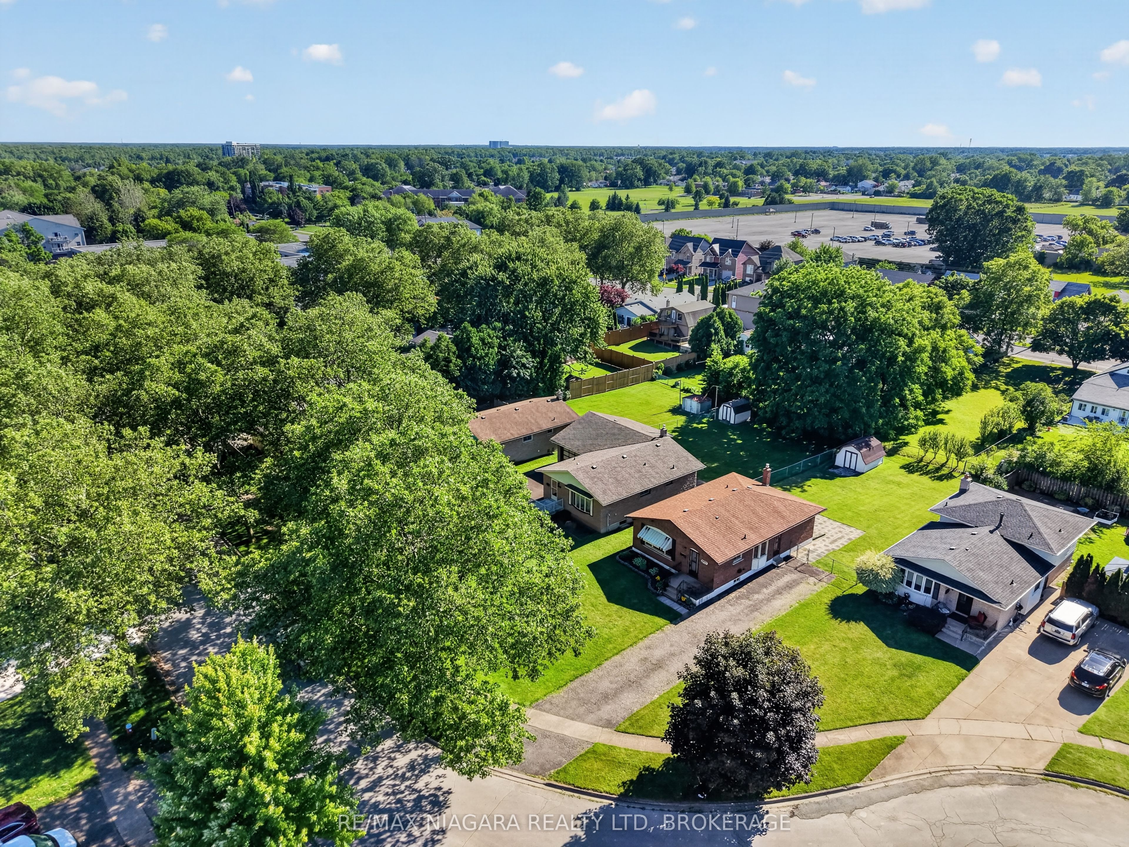 5777 Sunnylea Crescent, Niagara Falls, ON L2G 2S1 photo 3