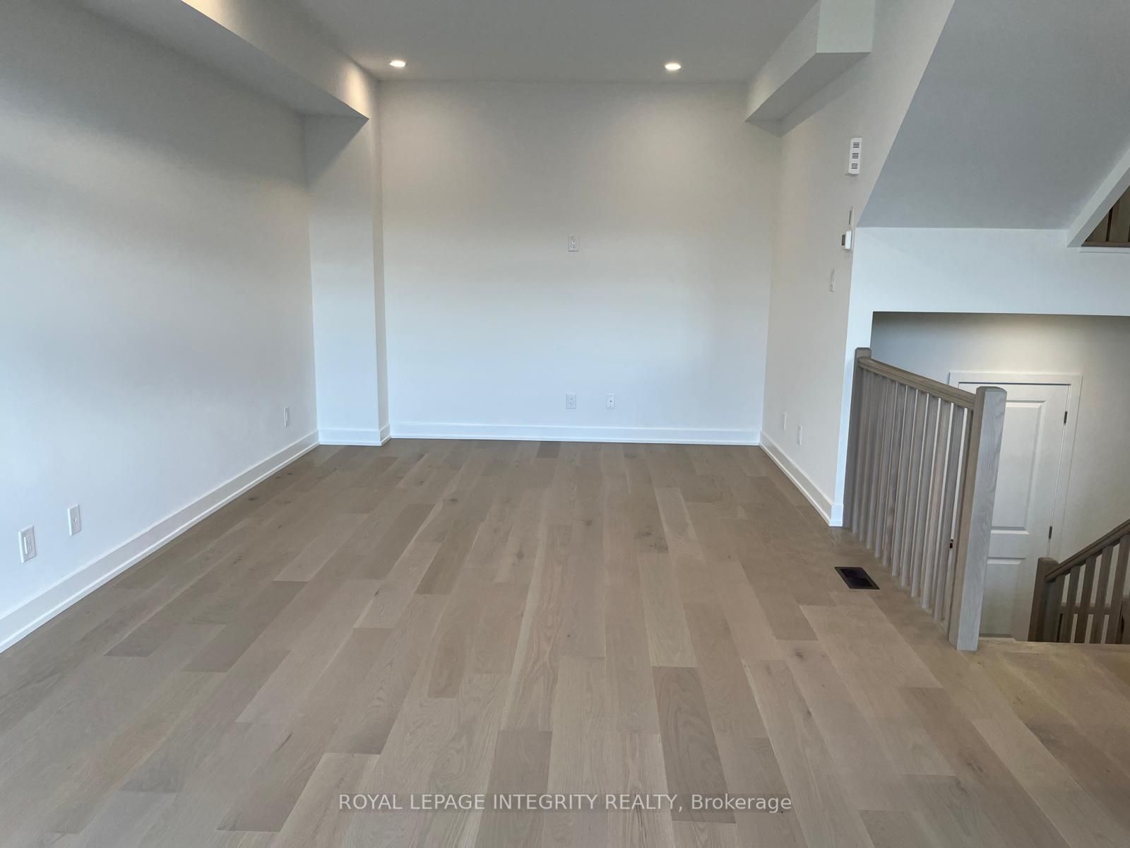 552 Tahoe Heights, Leitrim, ON K1T 0X5 photo 3