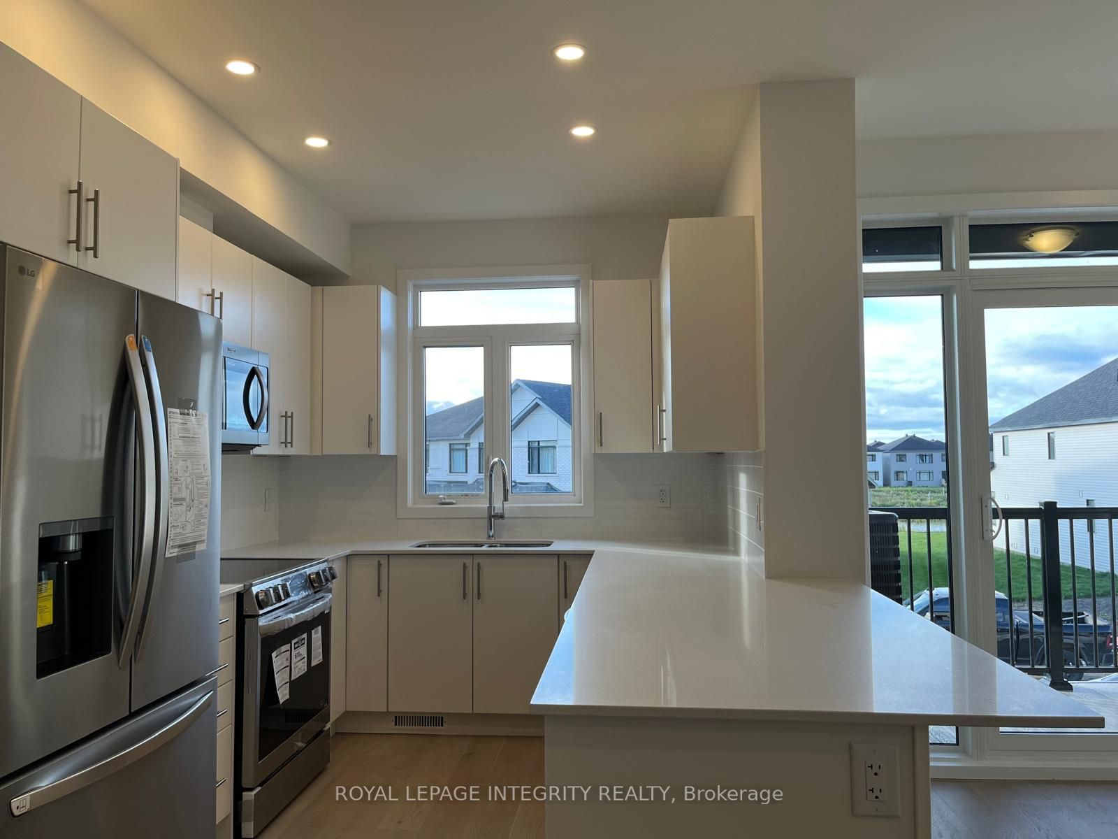 552 Tahoe Heights, Leitrim, ON K1T 0X5 photo 4