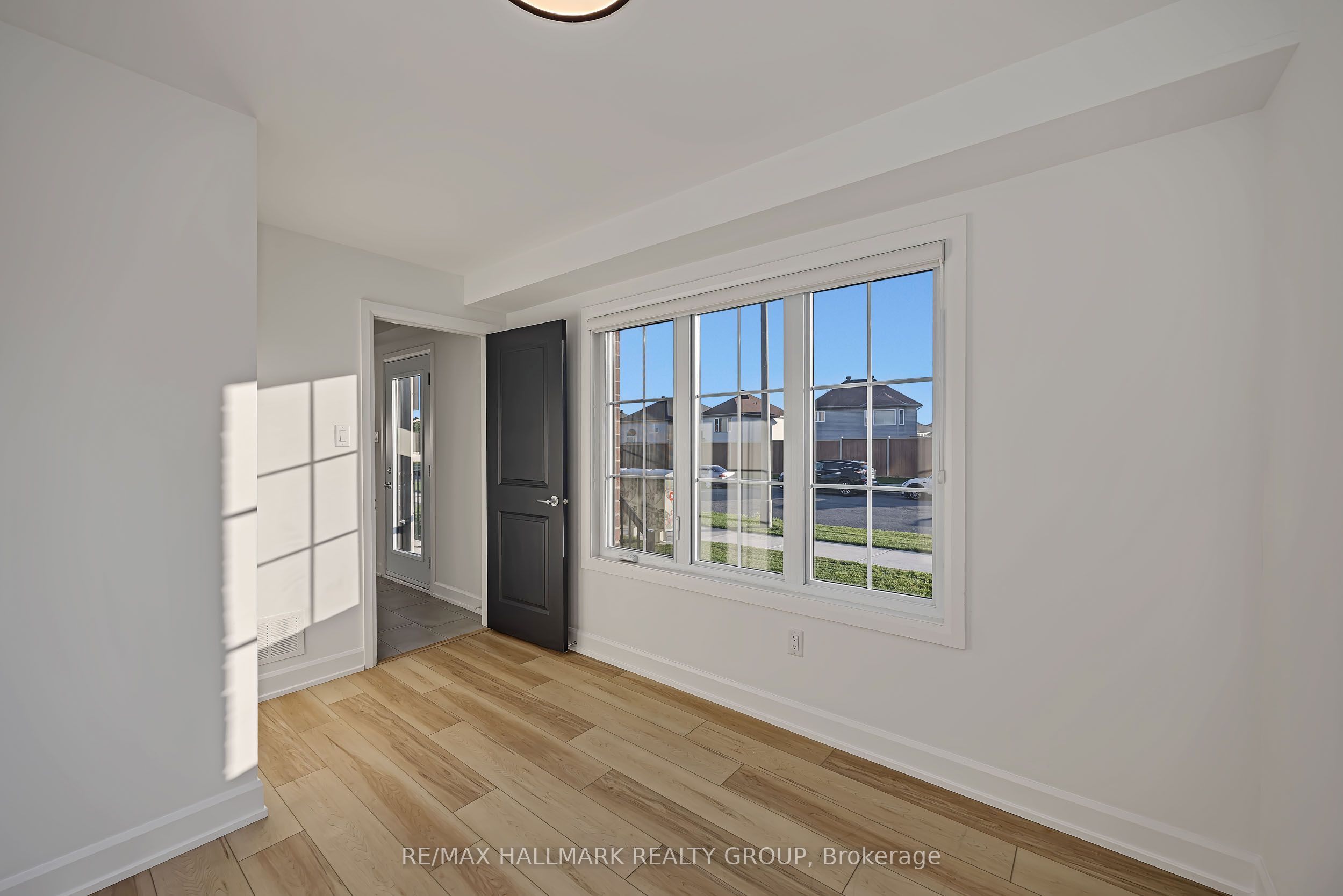 422 Rolling Meadow Crescent, Orleans - Convent Glen and Area, ON K1W 0X6 photo 5