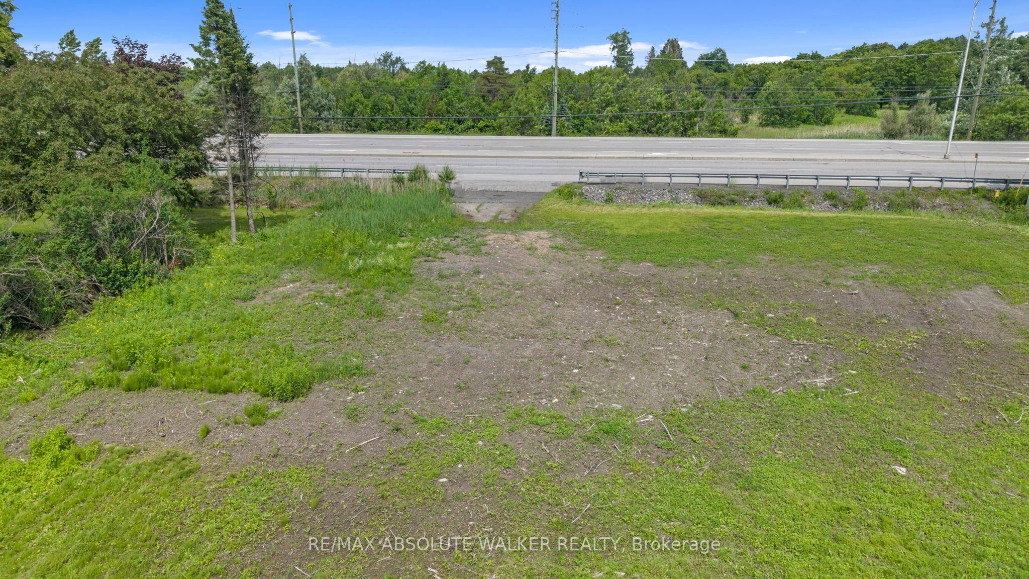 4320 Bank Street, Blossom Park - Airport and Area, ON K1T 3W8 photo 3